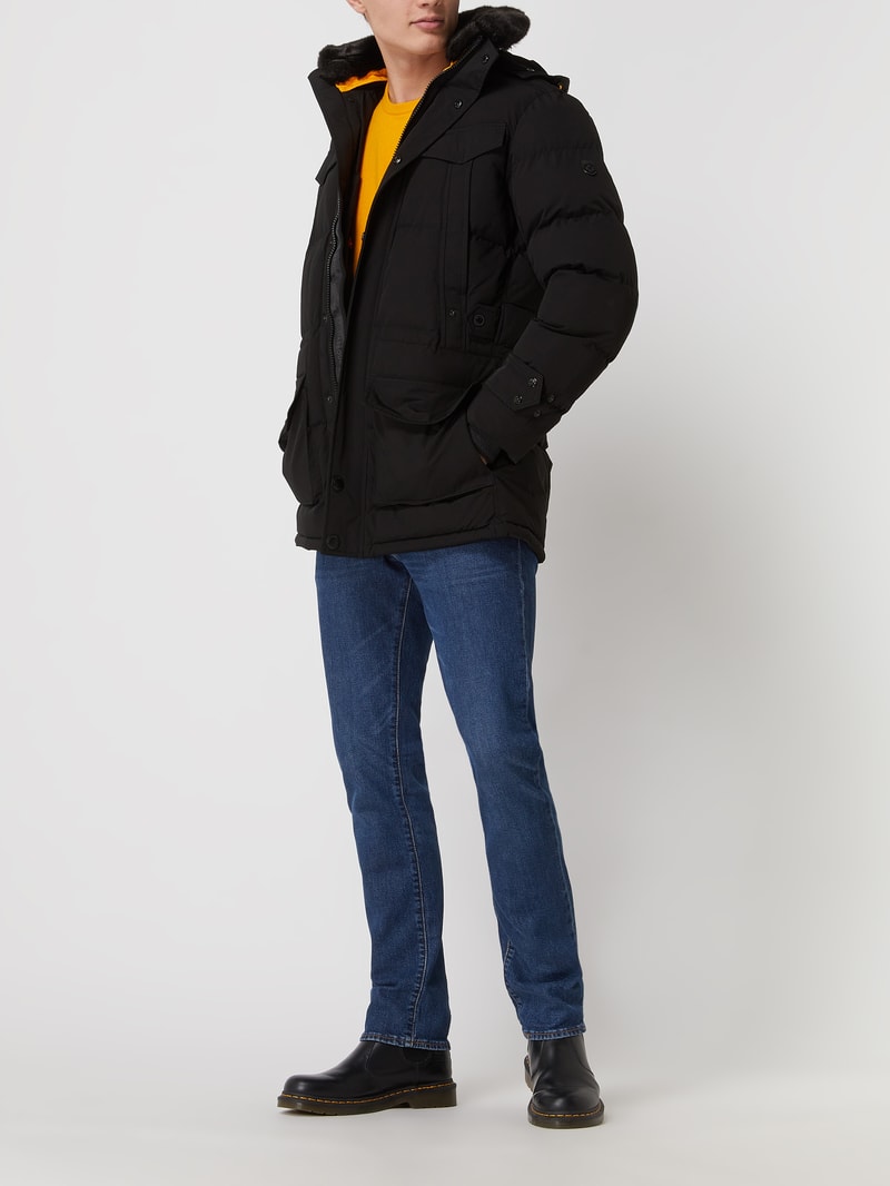 Steppjacke mit Label-Patch in schwarz