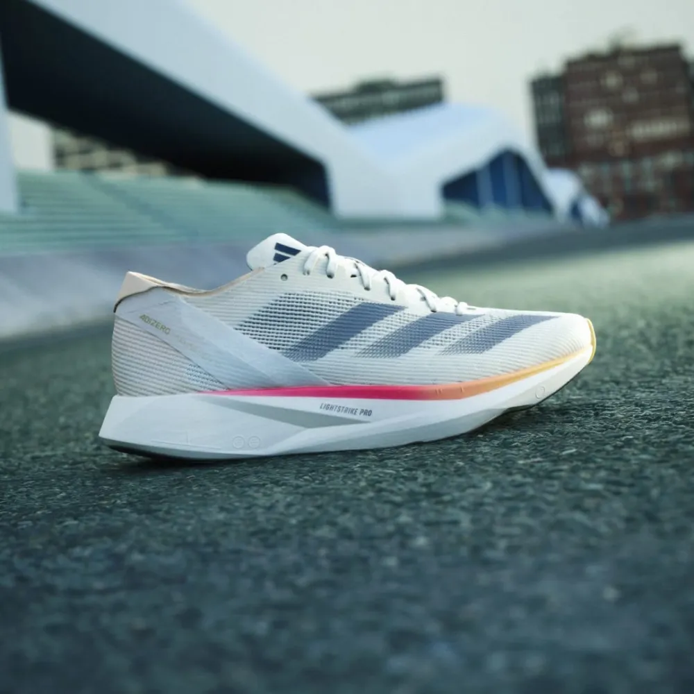 adidas Adizero Takumi Sen 10 IG8208 / weiss