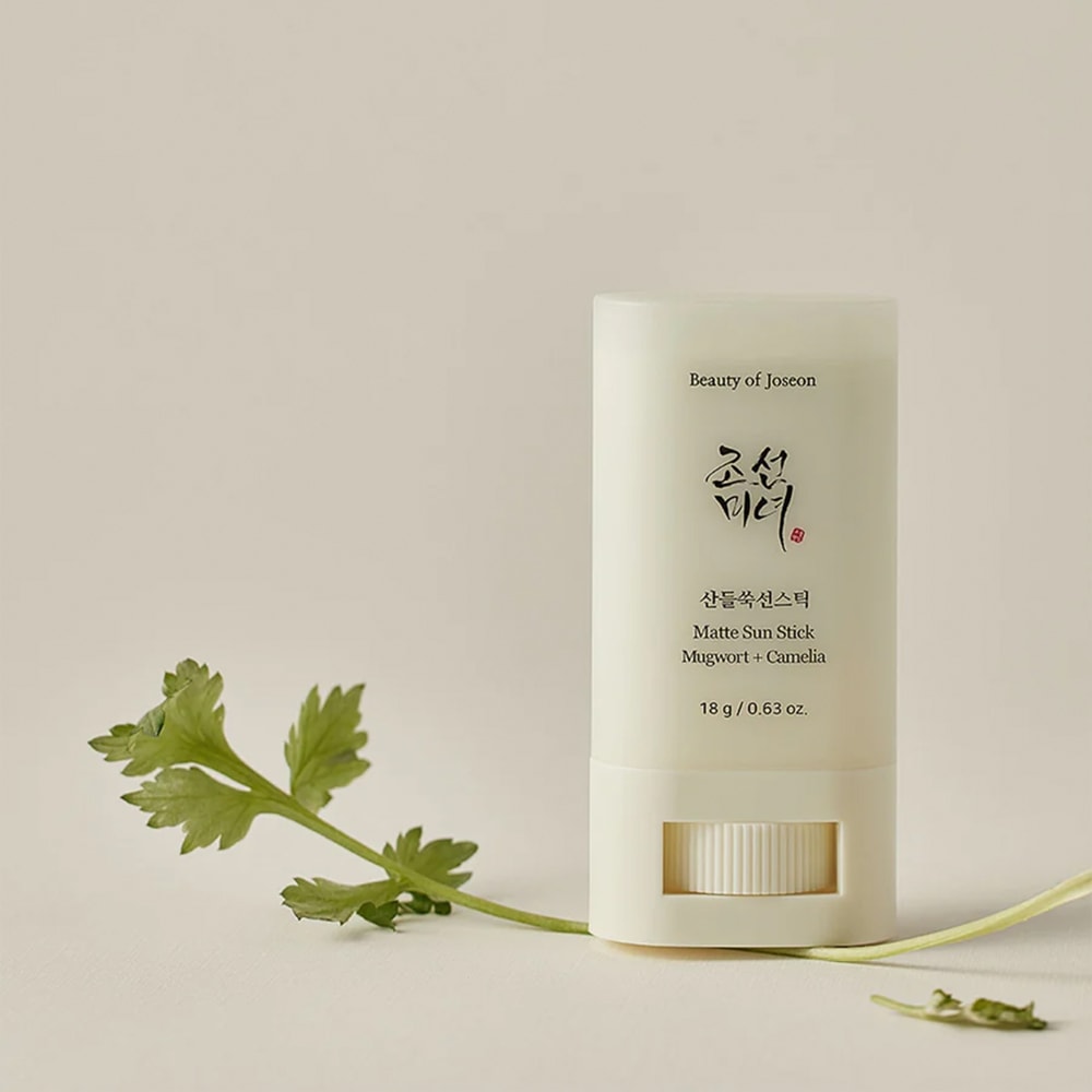 Matte Sun Stick Mugwort + Camelia (SPF 50+ PA++++)