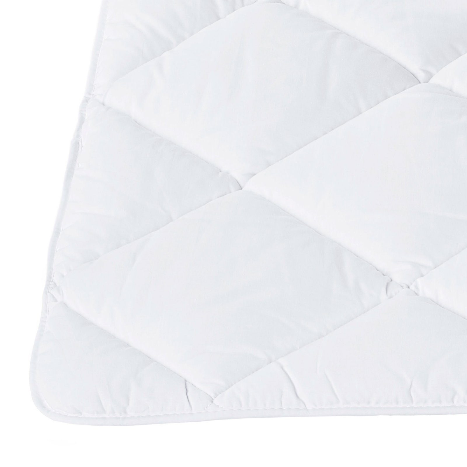 Microfaserbettdecke, ZOLLNER, Füllung: 100% Polyester, Bezug: 50% Polyester 50% Baumwolle, 135 x 200 cm, vom Hotelwäschespezialisten, in vielen Größen verfügbar