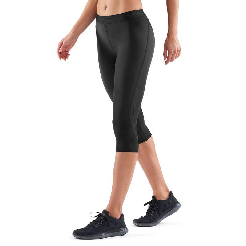 Skins DNAmic Capri Tights Tights Damen