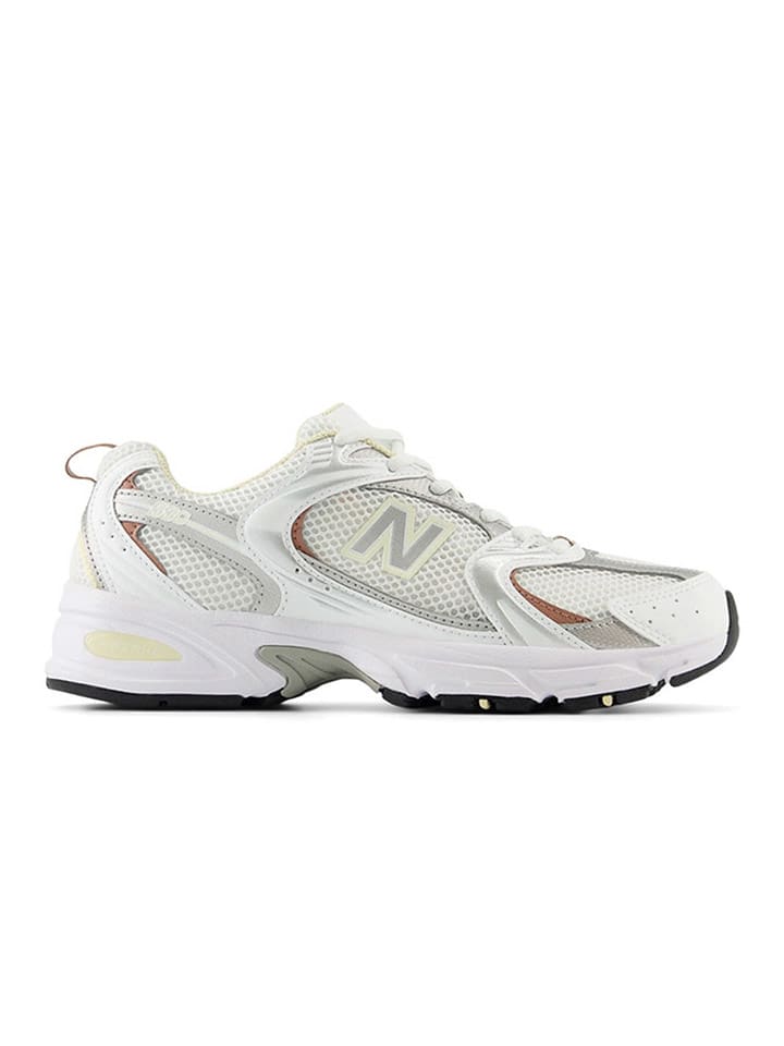 New Balance Sneakers 