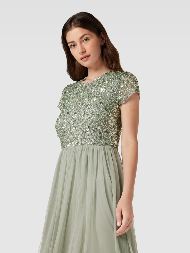 Abendkleid mit Paillettenbesatz in mint