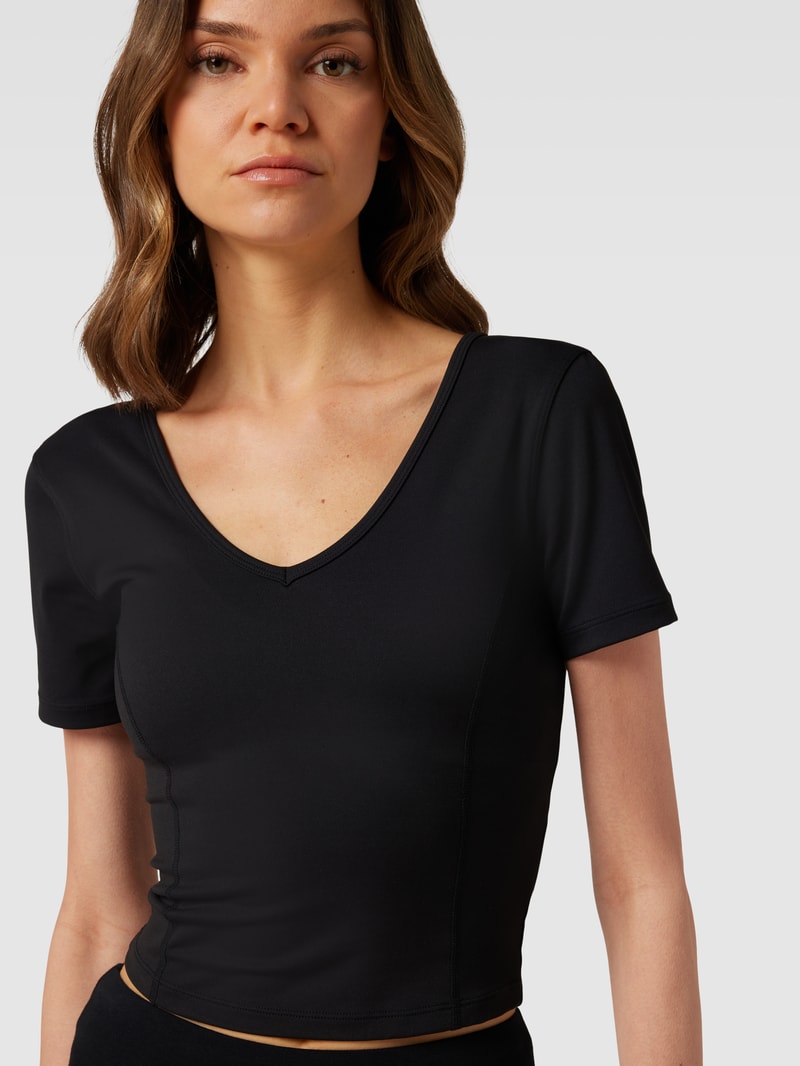 Cropped T-Shirt mit Steppnähten Modell 'BIRGIT ACTIVE CROP TOP' in schwarz