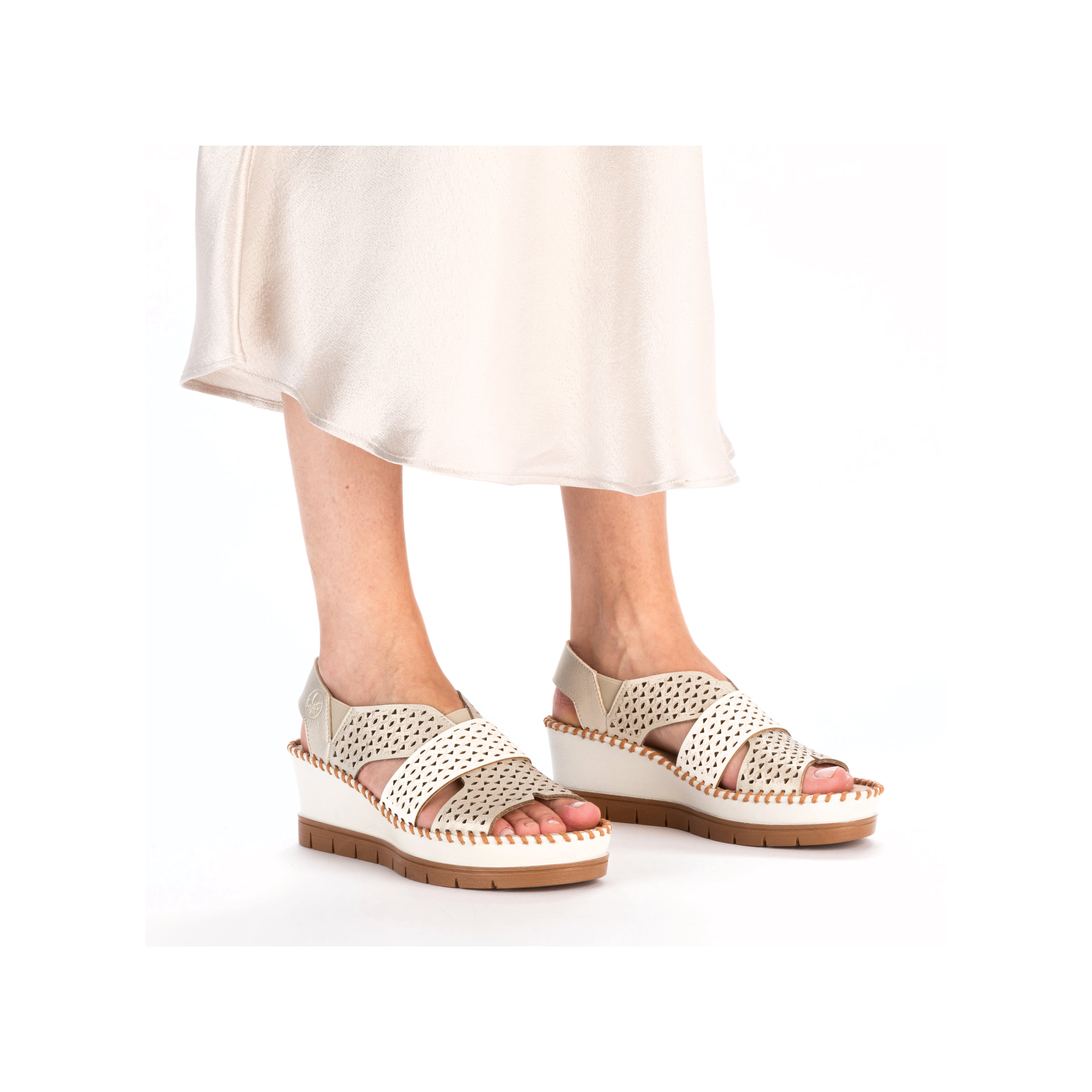 Rieker Damen Keilsandaletten metallic-perlweiss