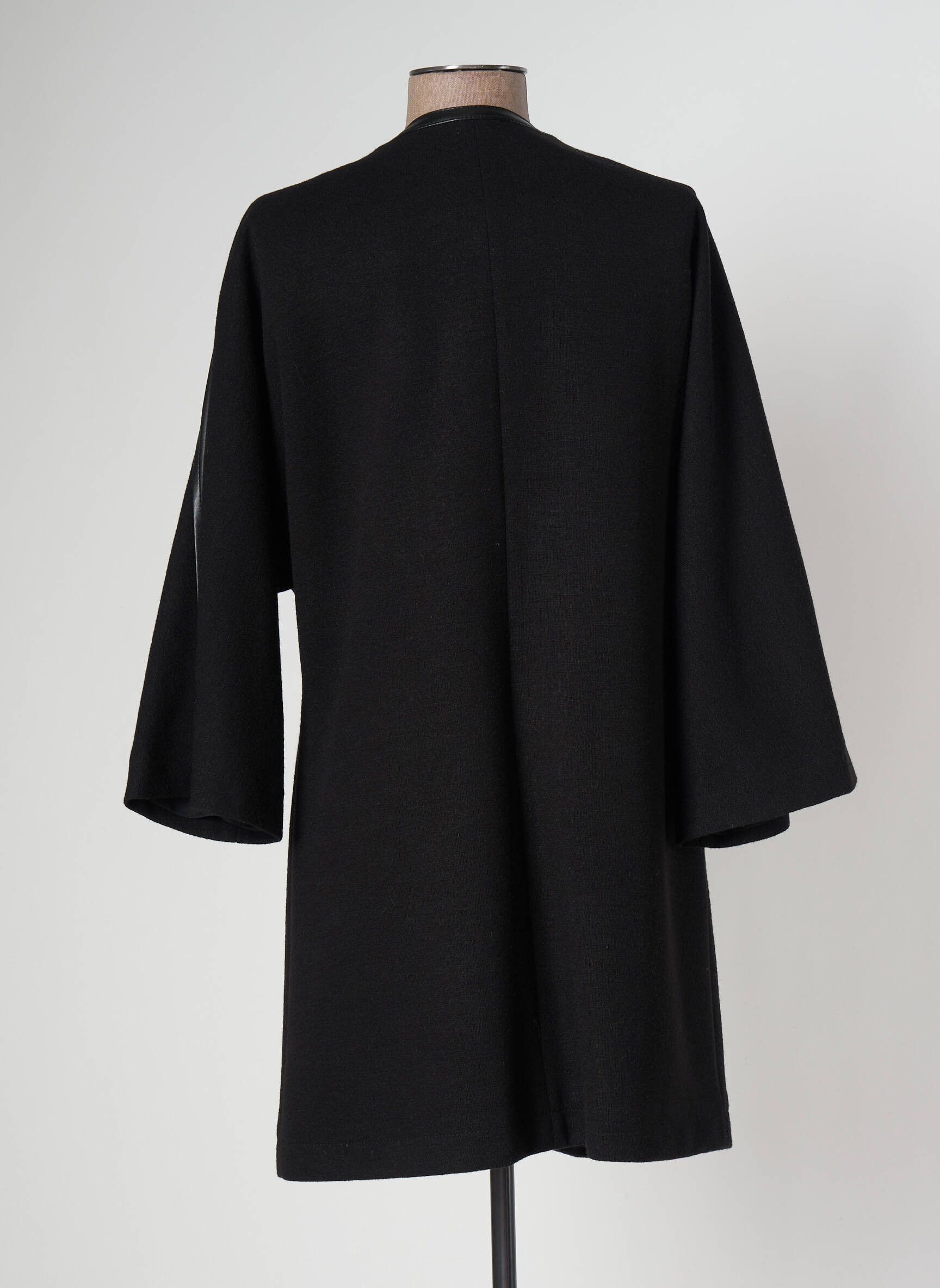 Meri Esca Manteaux Longs Femme couleur noir