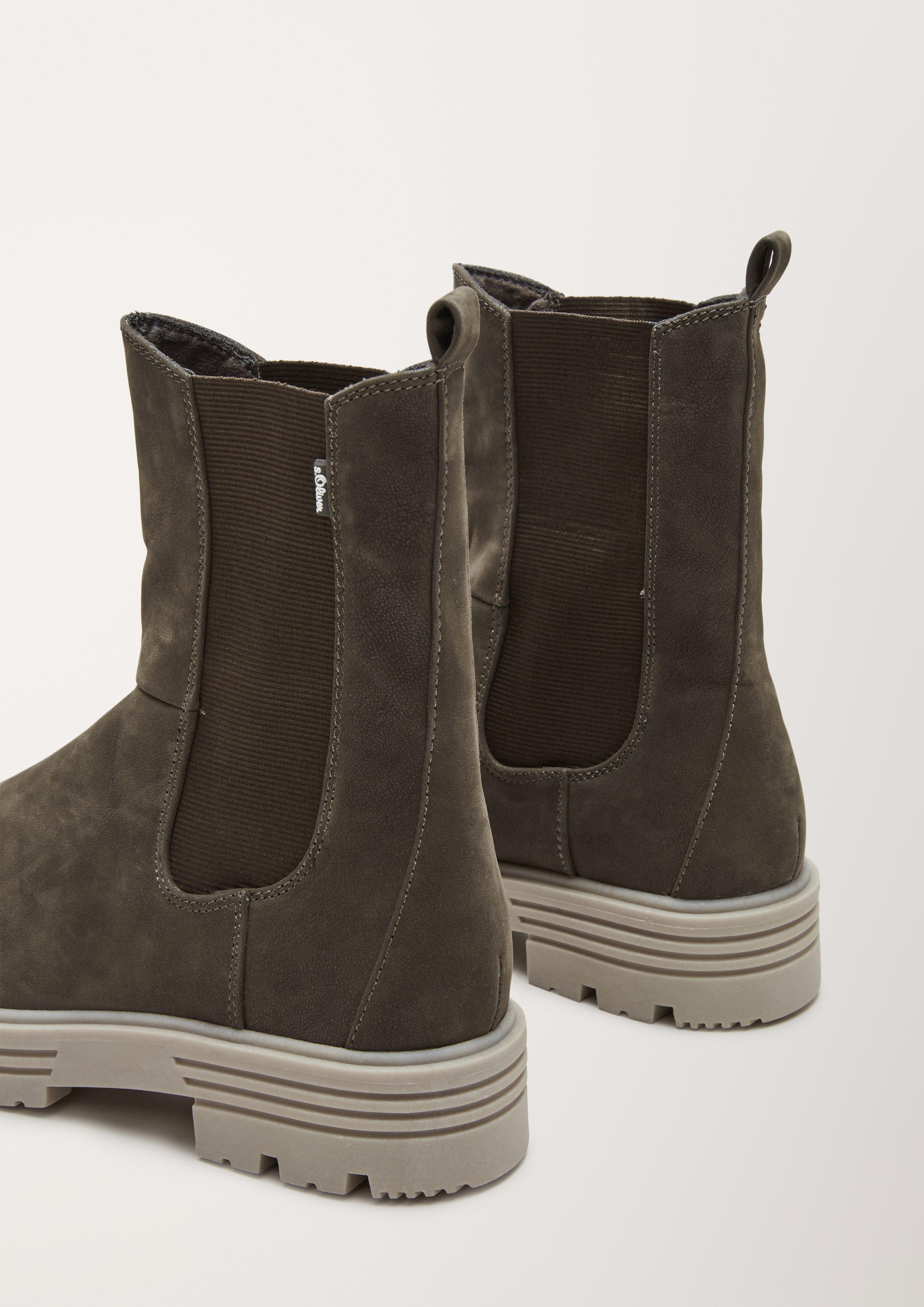 Boots mit Elastikeinsatz  101.107.101.25411-701