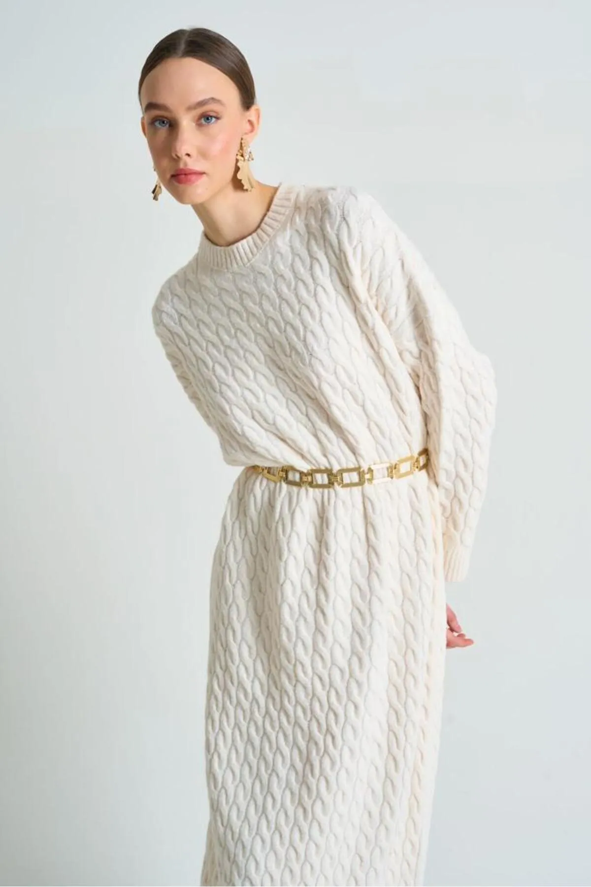 Laluvia  Cremefarbenes, gestricktes, dickes Strickkleid