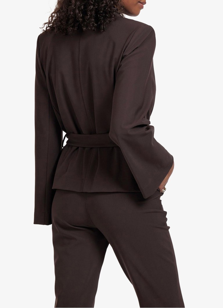 Studio Anneloes Lette fitted blazer with tie belt