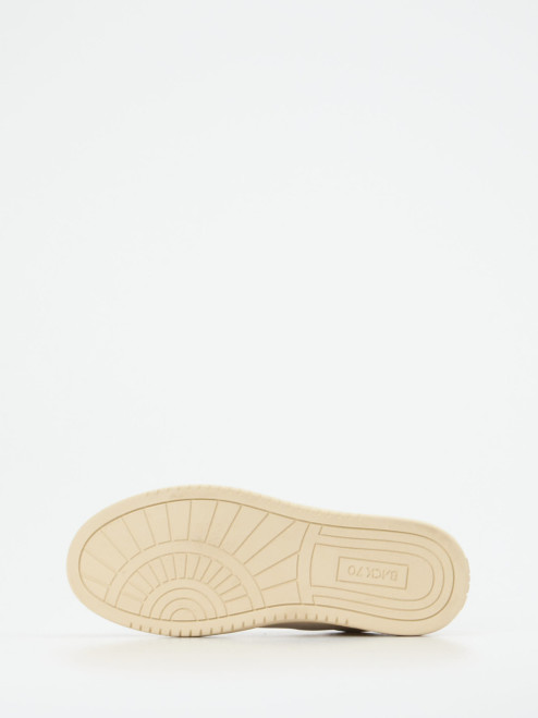 Sneaker-16637890001 Back 70