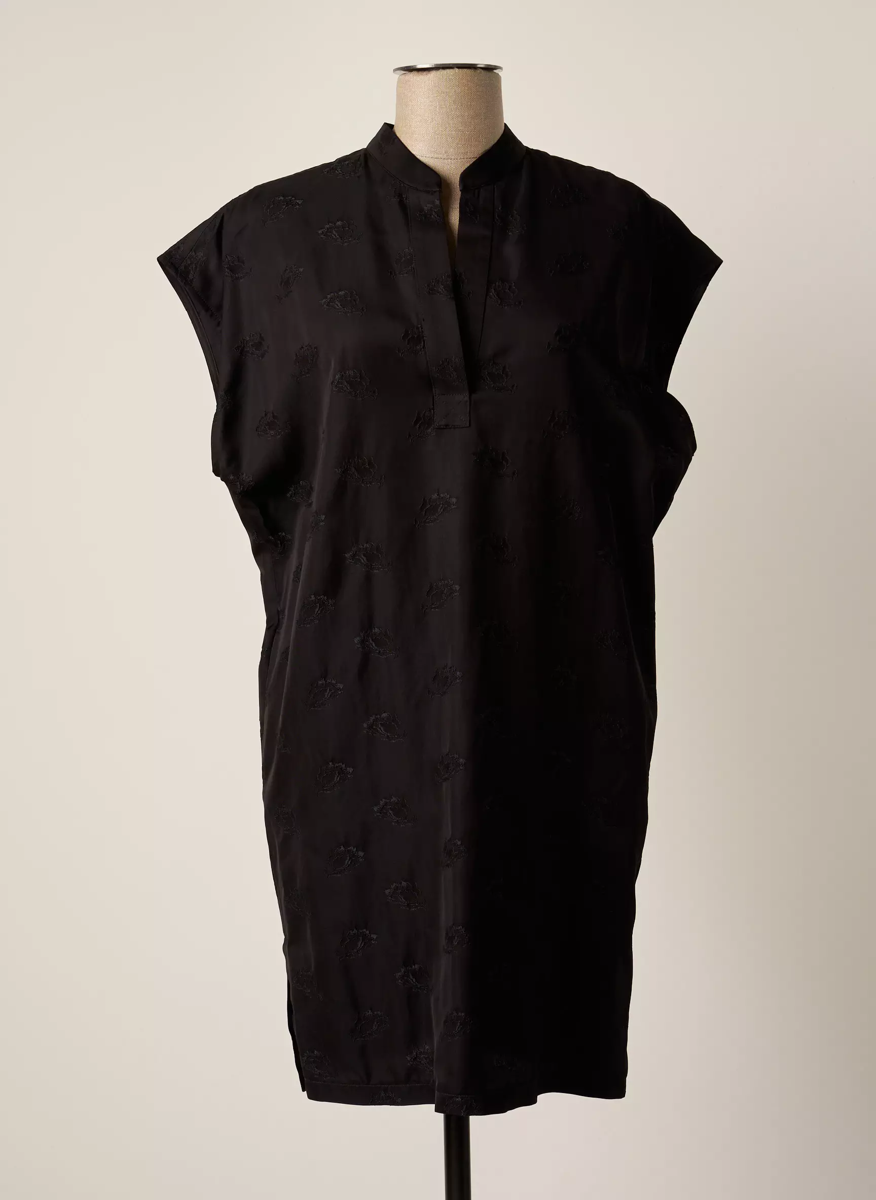 Paul Joe Robes Courtes Femme couleur noir