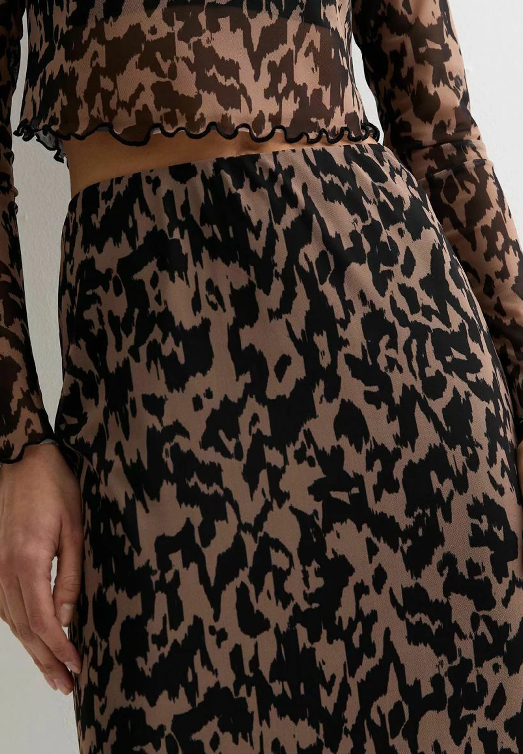 New Look ANIMALSPLIT HEM MIDI - Falda de campana