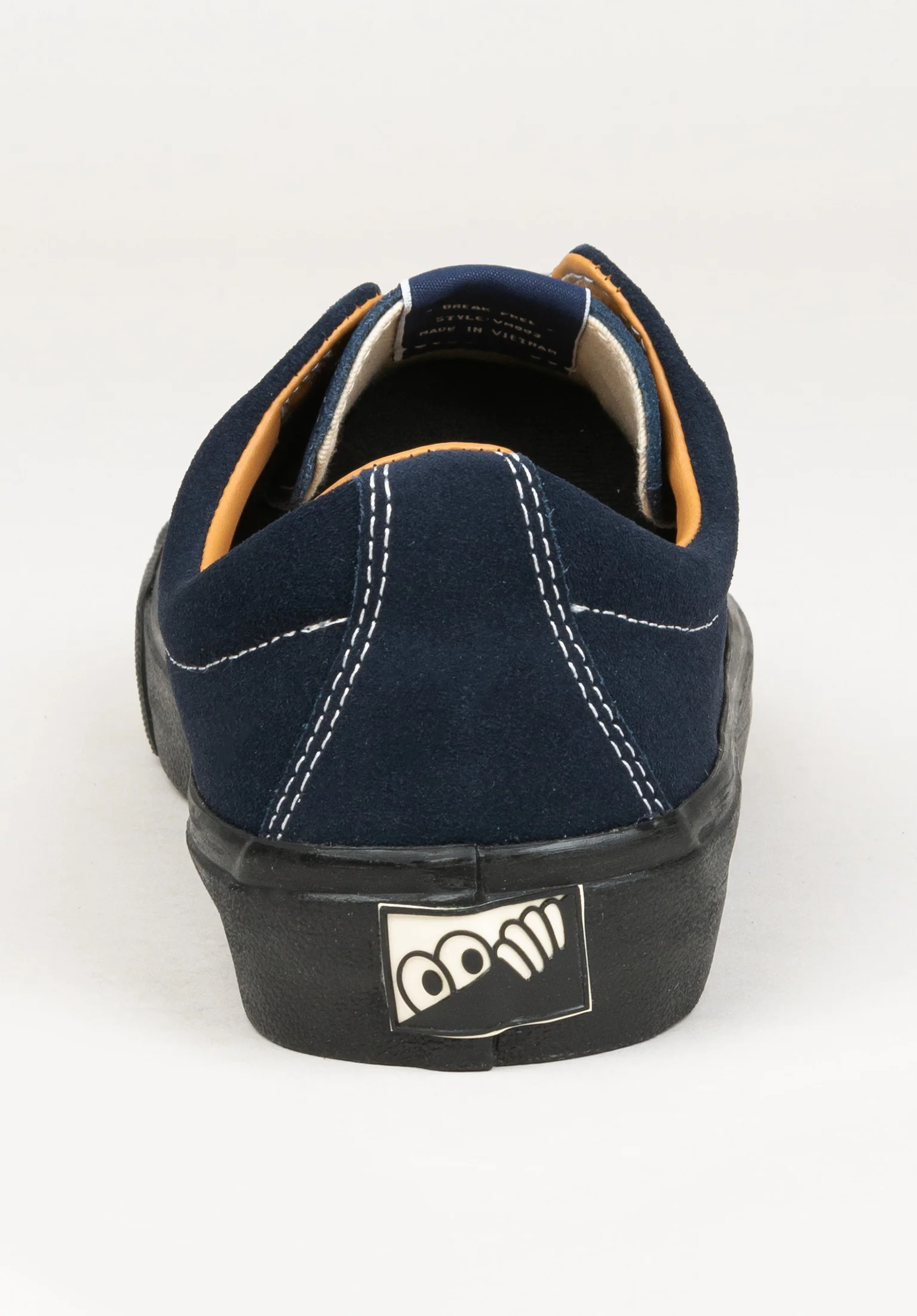 VM003 Suede Low