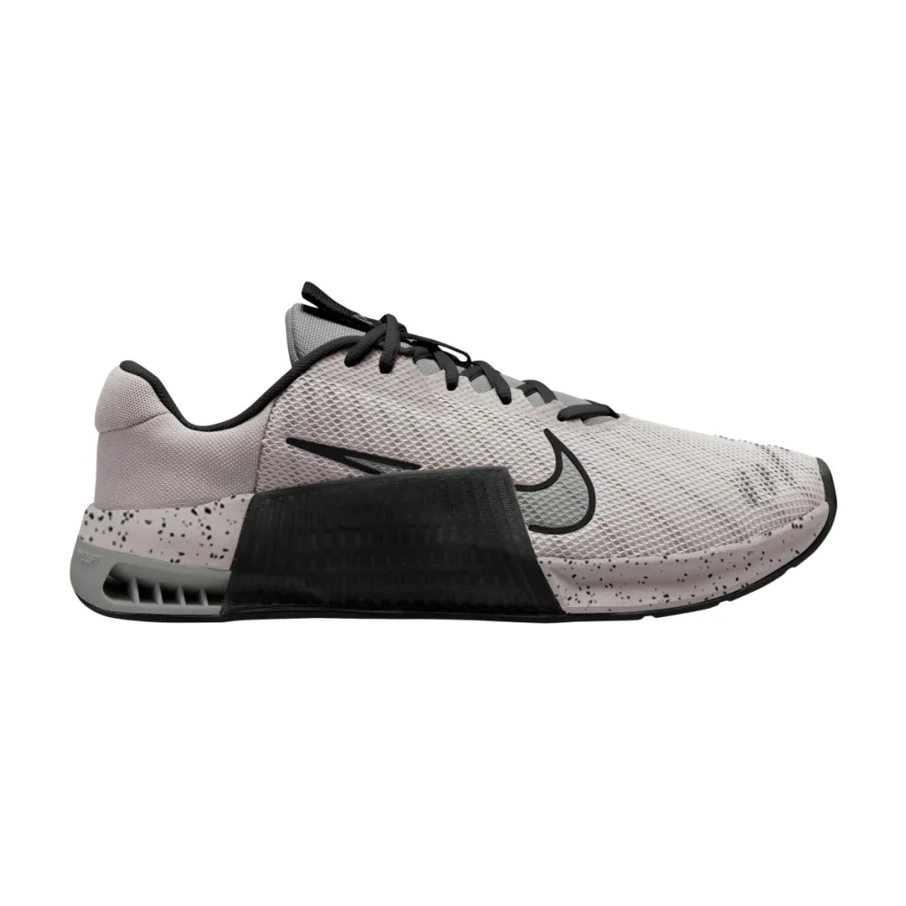 Nike Metcon 9 DZ2617-004 / grau