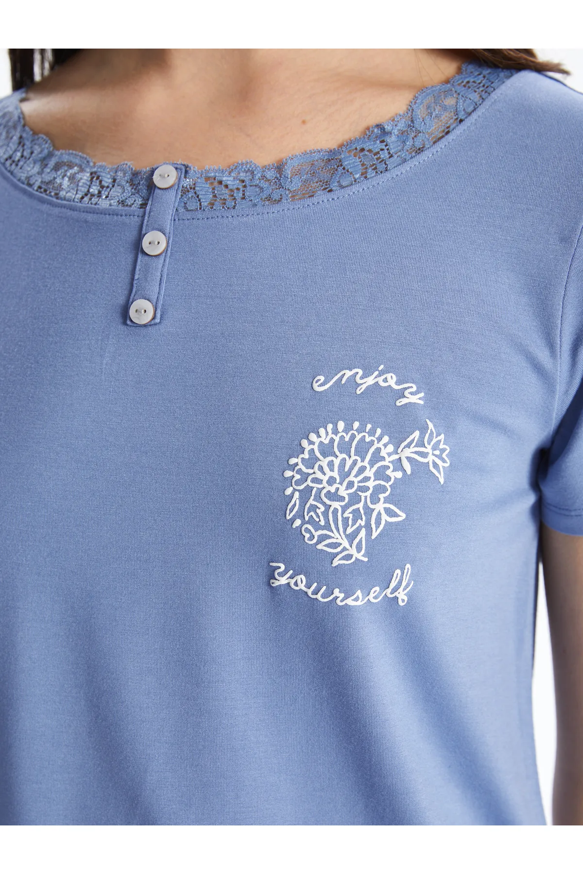 LC Waikiki  Bedrucktes, kurzärmliges Damen-Pyjama-Set mit Rundhalsausschnitt