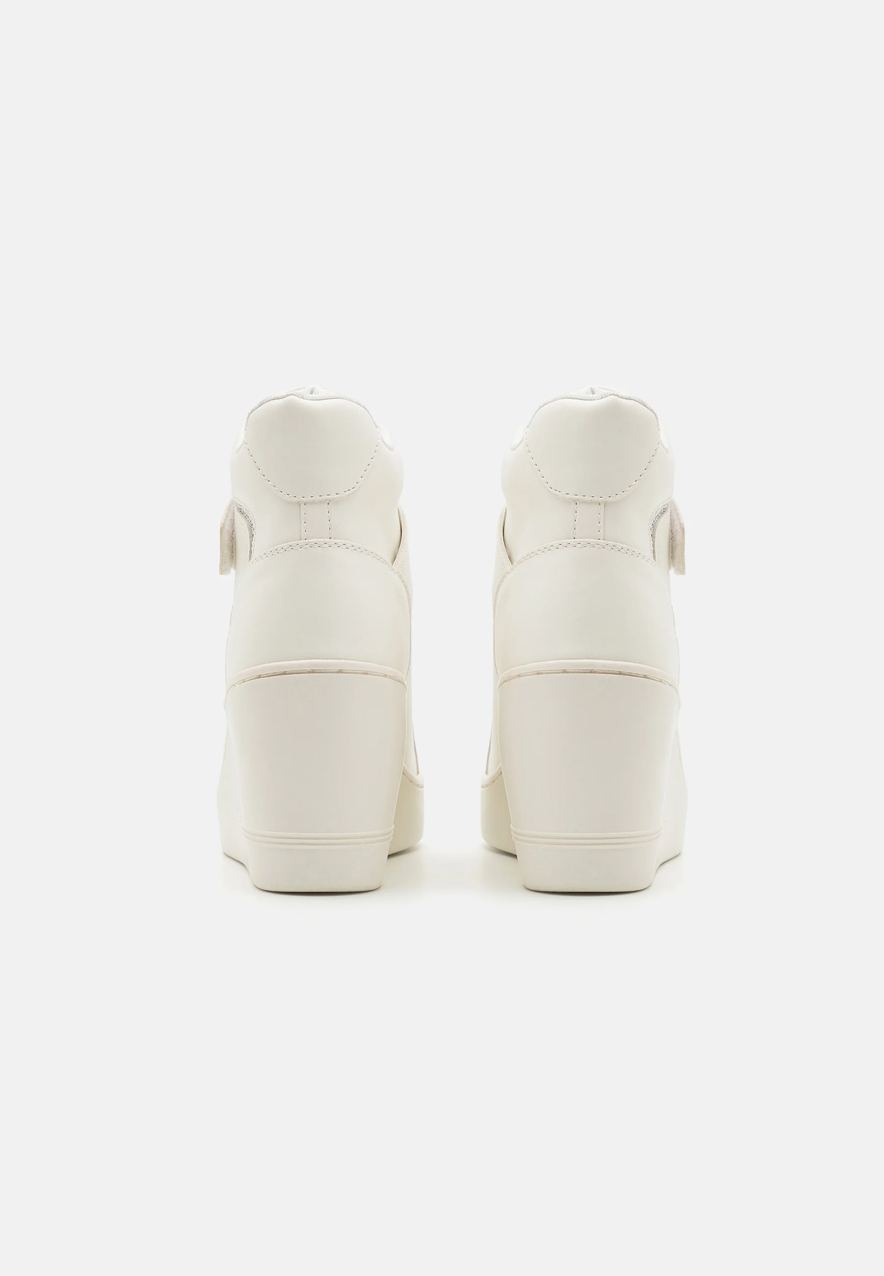 Zapatillas altas de corte ancho Anna Field