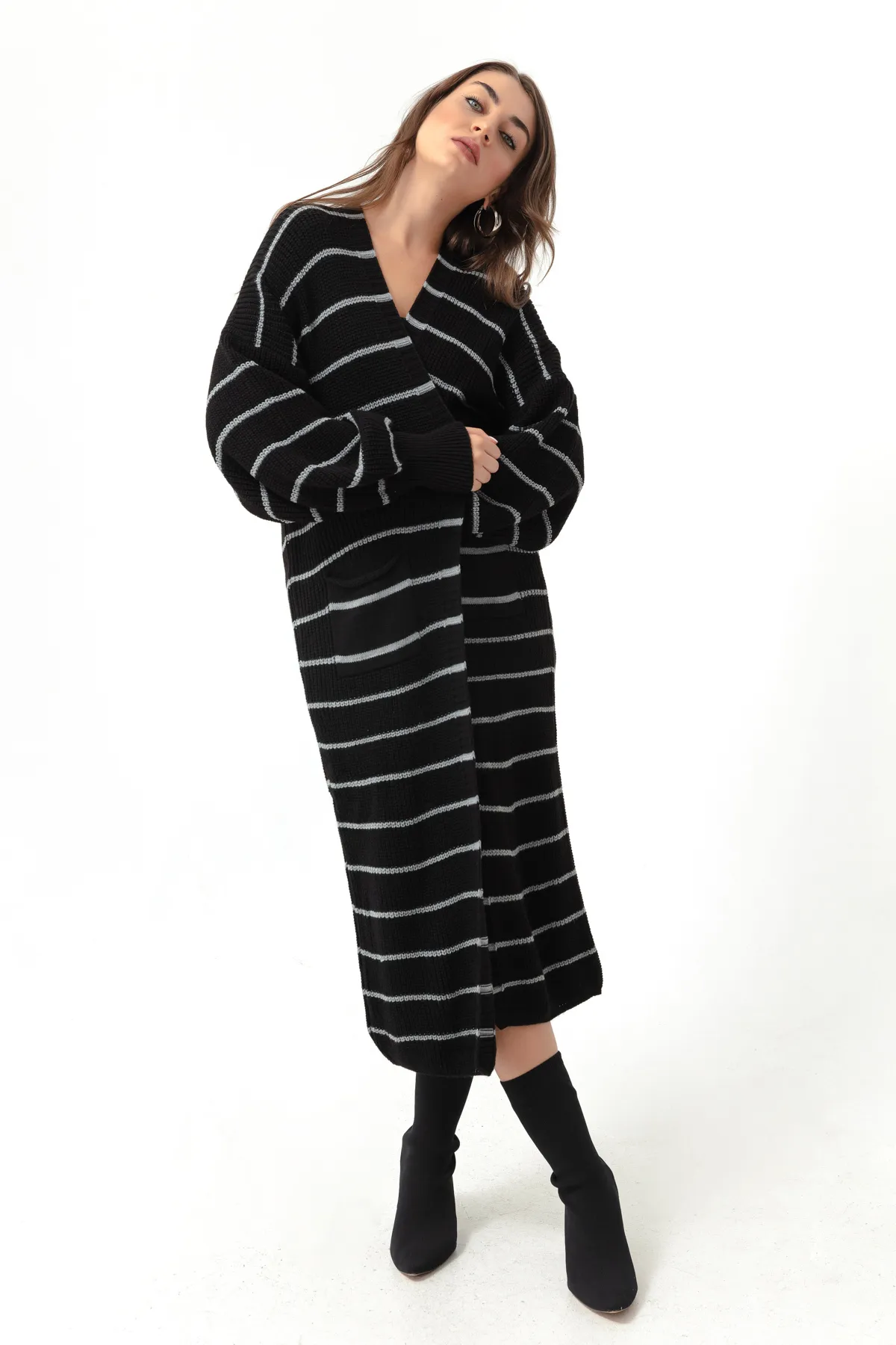 Lafaba  Schwarz-grauer langer Strick-Cardigan mit Ballonärmeln für Damen