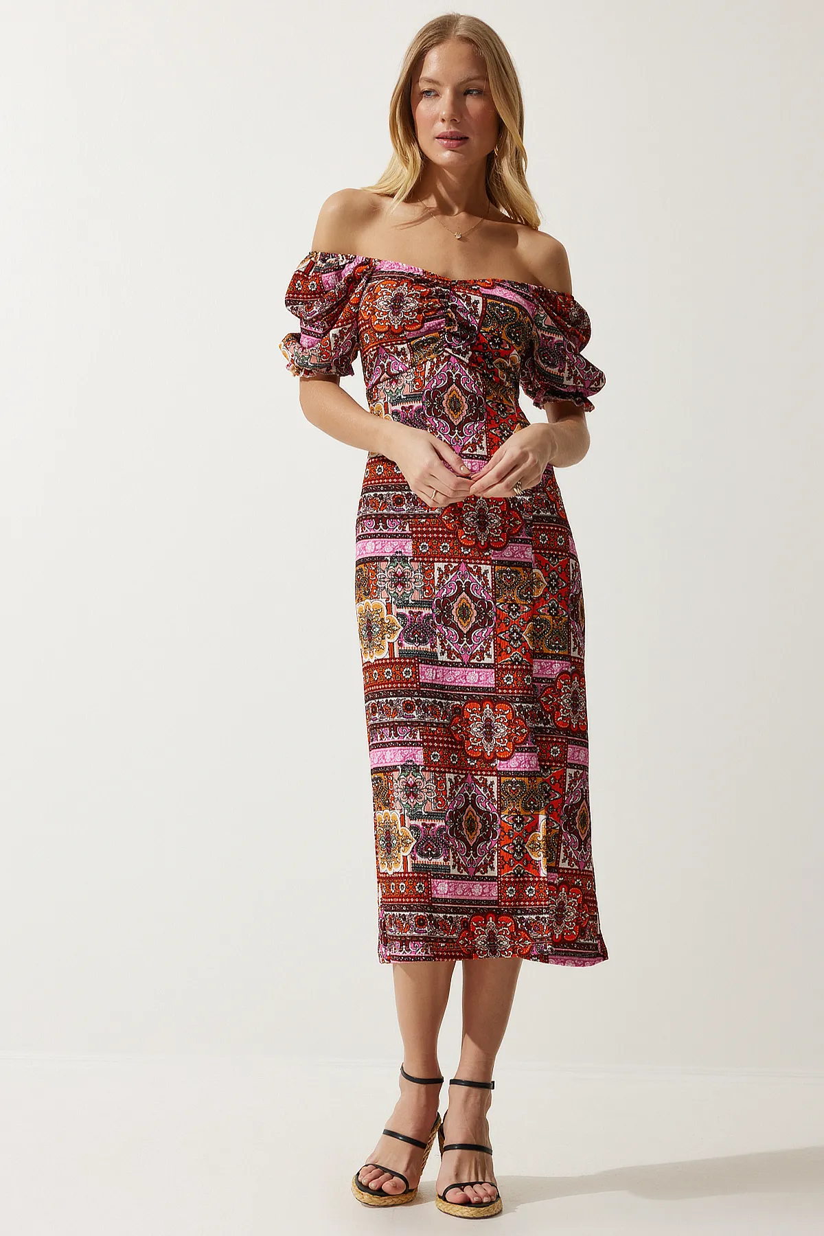 Happiness İstanbul  Damen Sommerkleid aus Viskose mit elastischem Carmenkragen MC00172