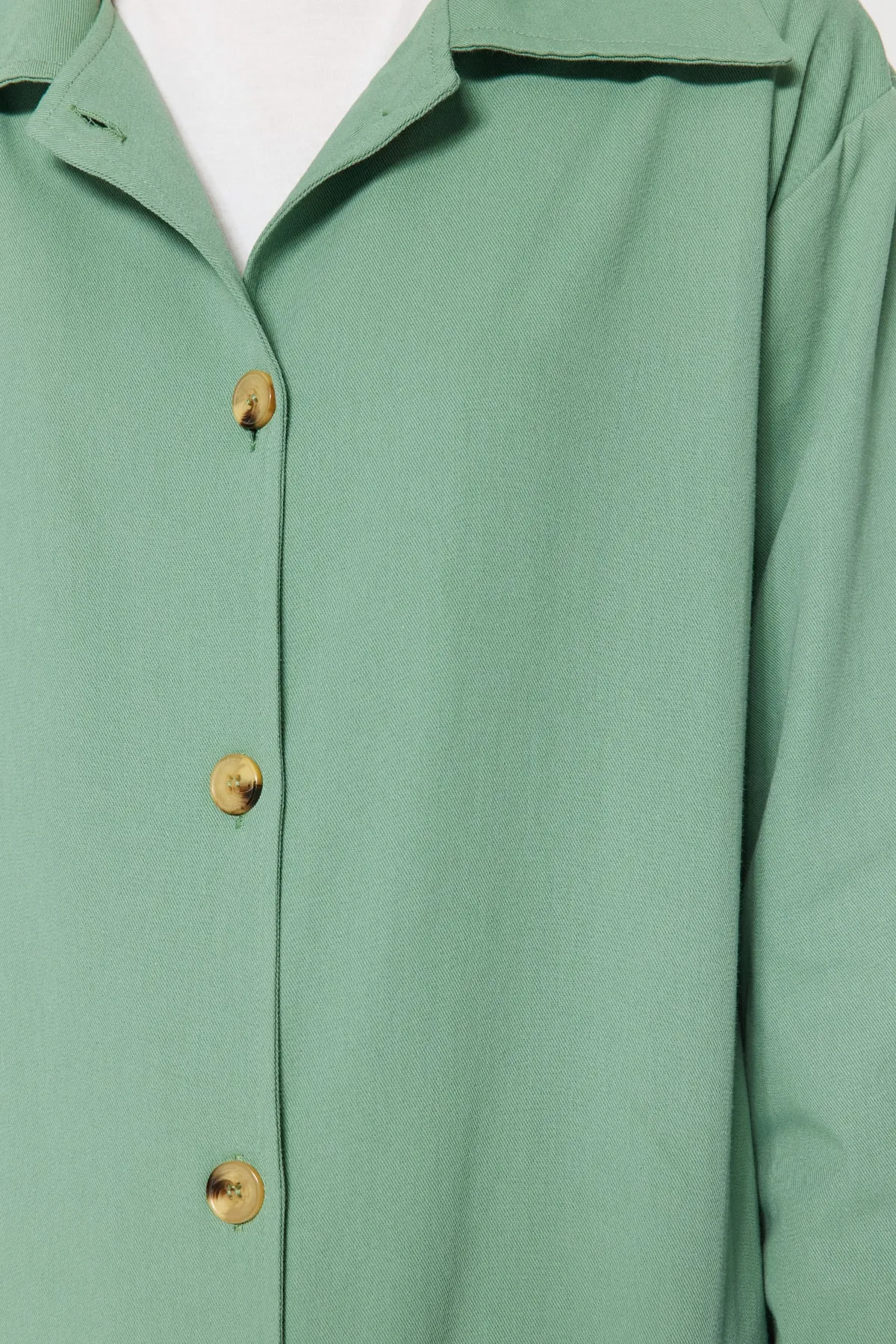 Trendyol Modest  Hellgrüner Gabardine-Trenchcoat mit Ärmeldetail TCTSS23CL00000