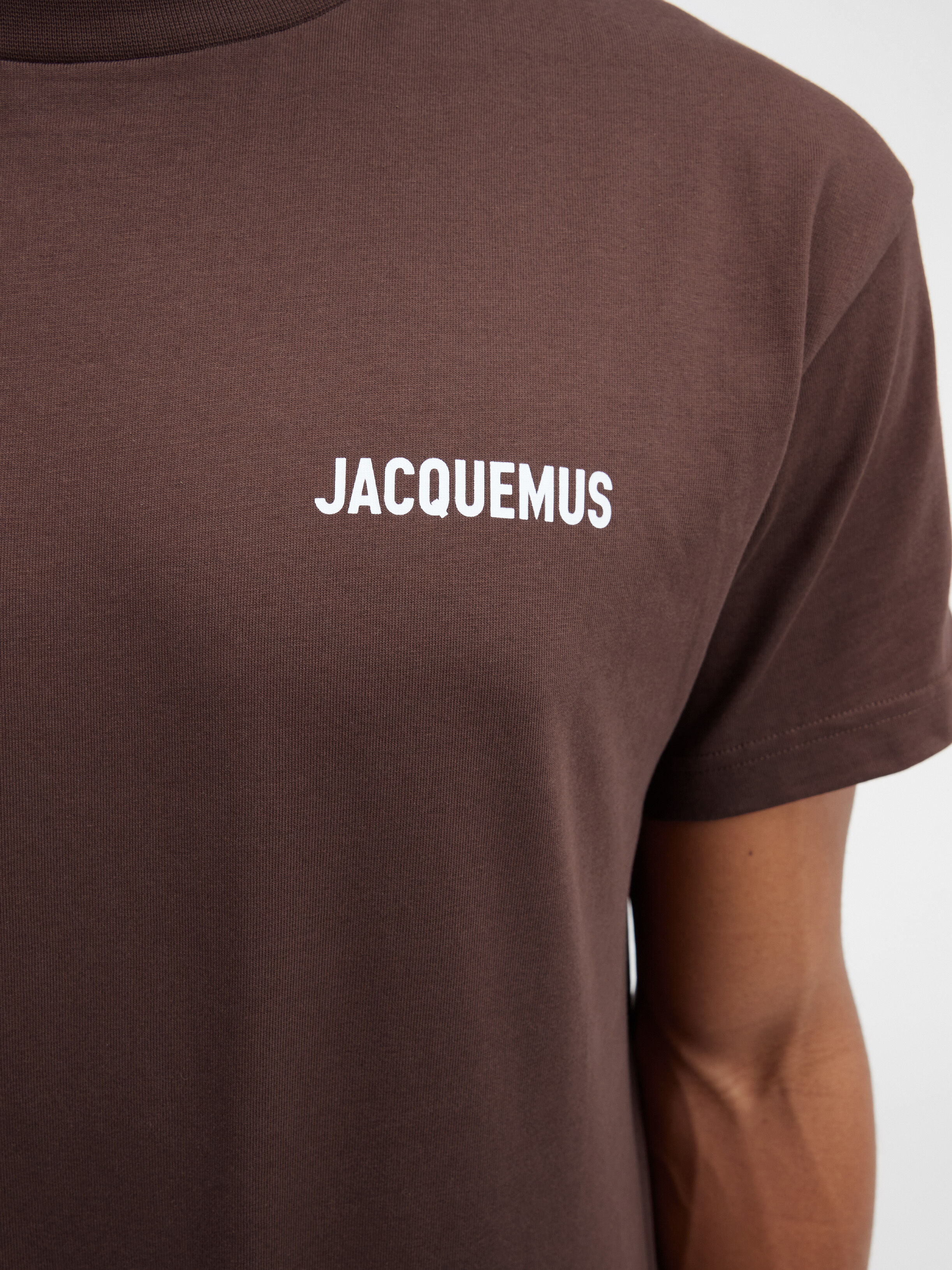 Le t-shirt Jacquemus