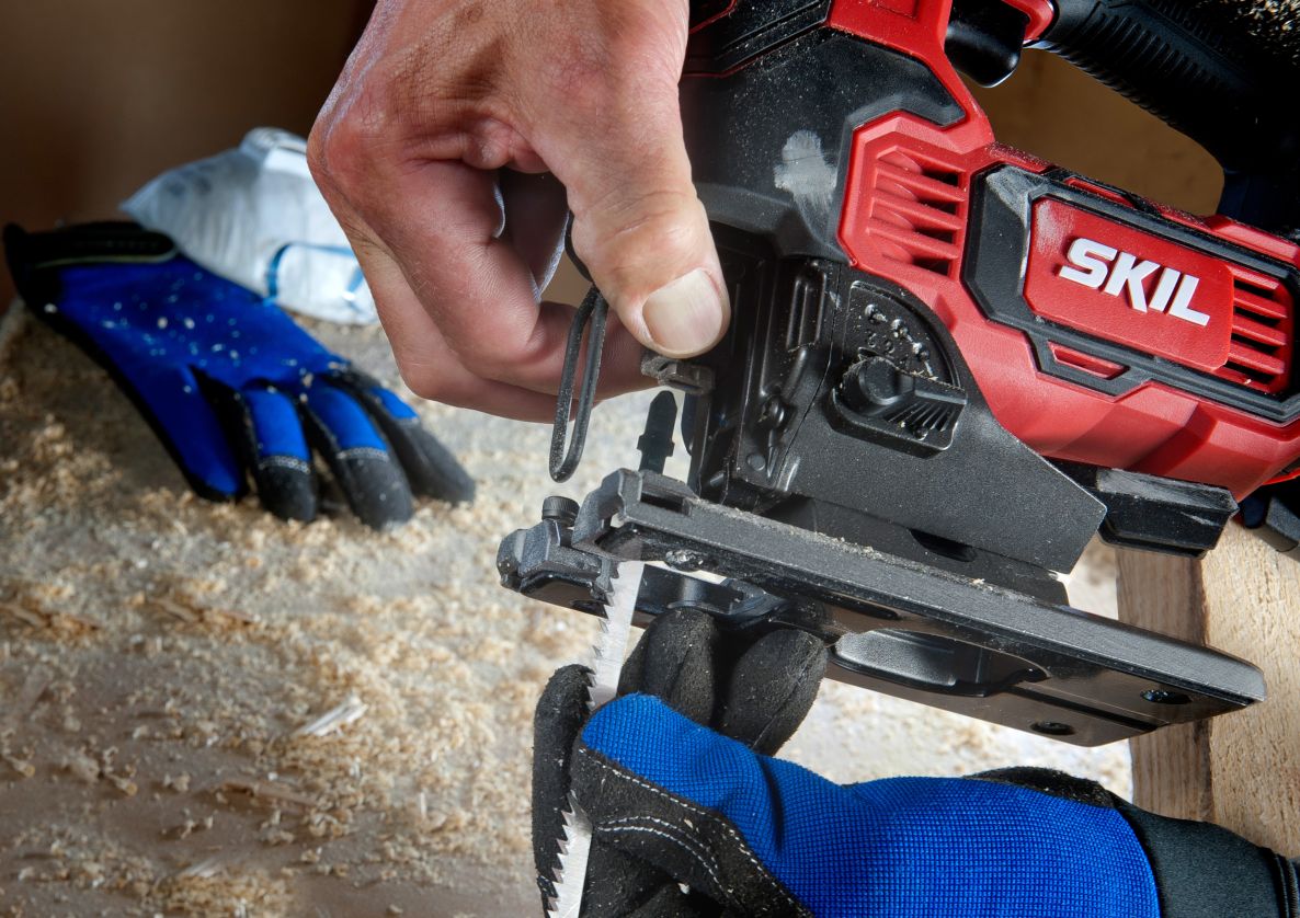SKIL SW1E3430FA Stiksav 20V XP Pro Series børsteløs 135mm ekskl. batterier og oplader i taske