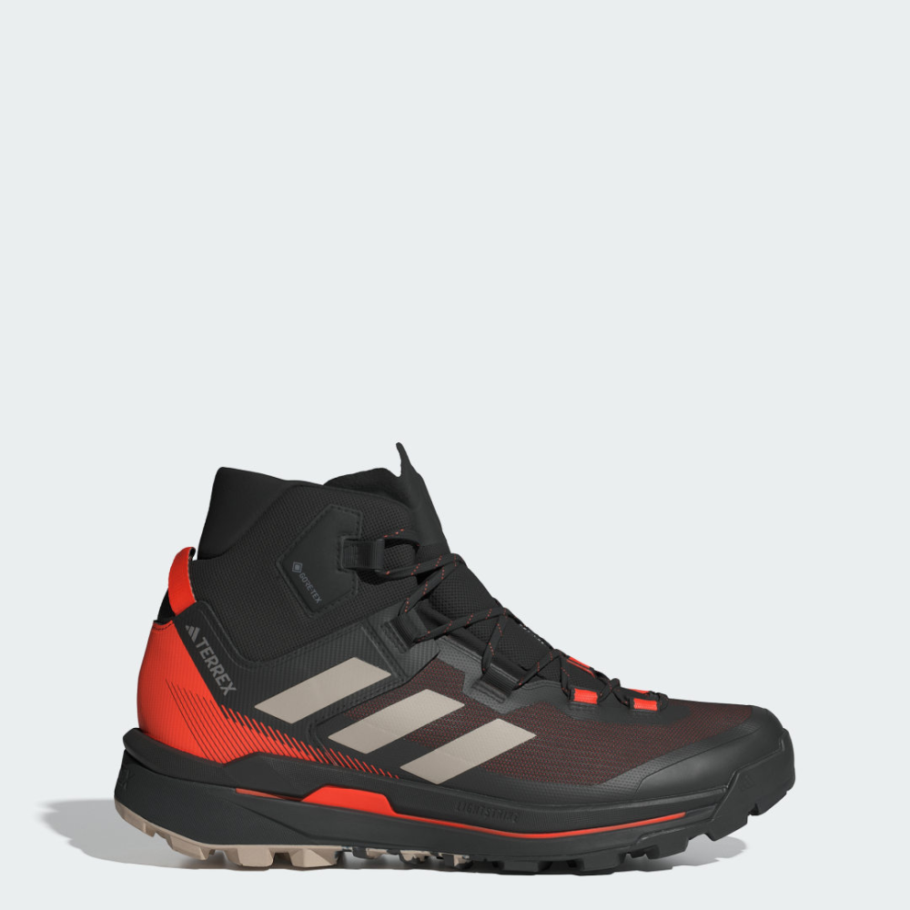 adidas Skychaser Tech ID3426 / schwarz