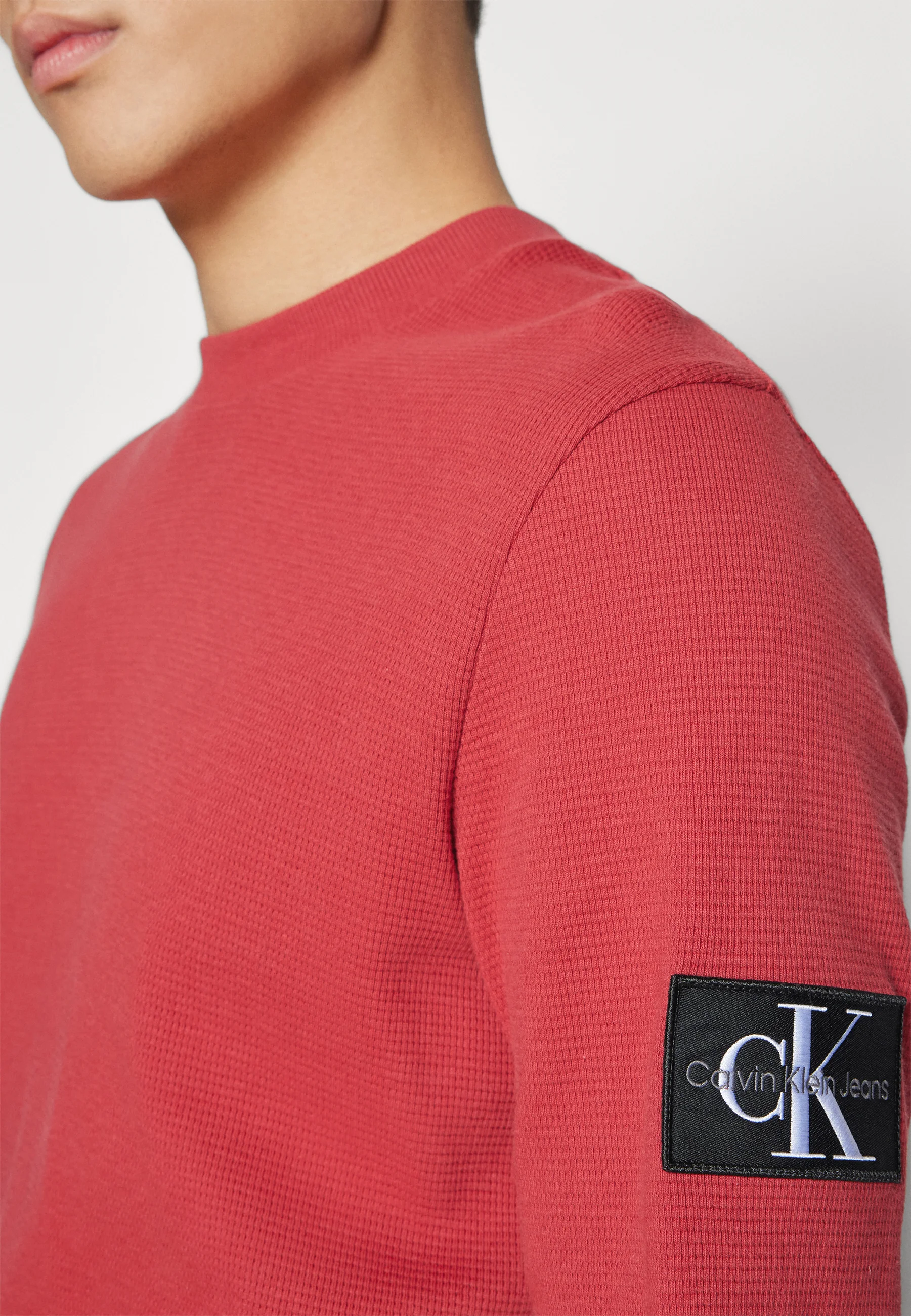 Calvin Klein Jeans BADGE WAFFLE - Suéter