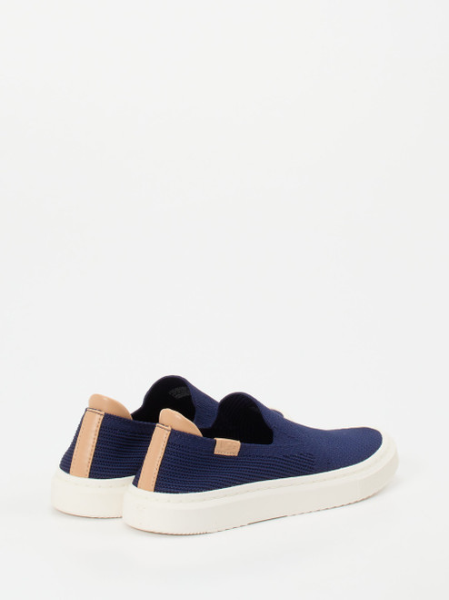 Slip-On-16111090029 UGG