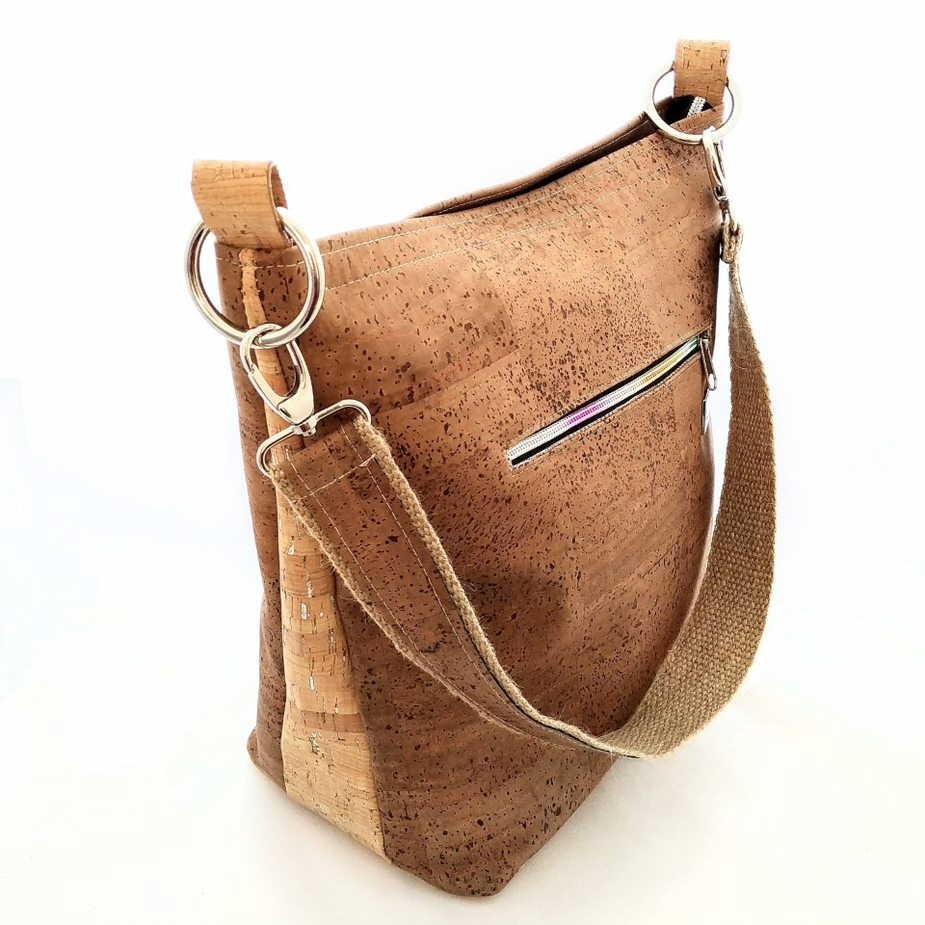 TIKIWE Handtaschen braun Totebag aus Kork