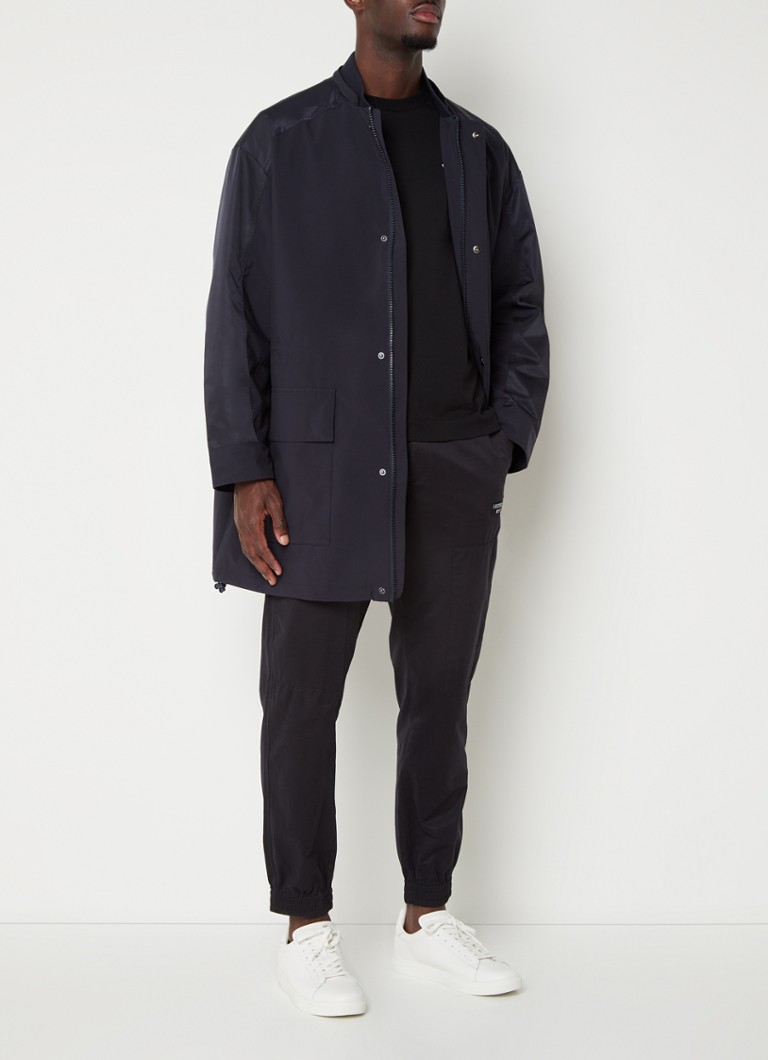 Parka Armani Exchange con tasche a patta e cappuccio removibile.