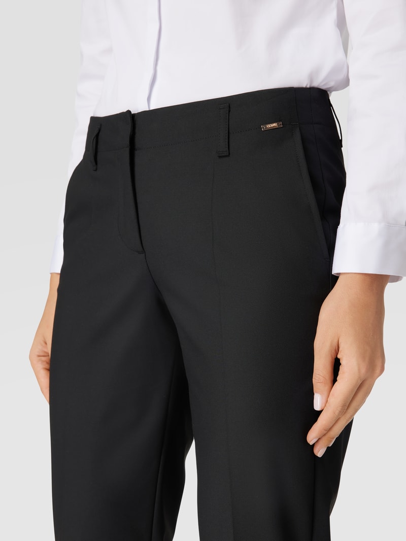 Hose mit Strukturmuster Modell 'Cihamelin' in schwarz