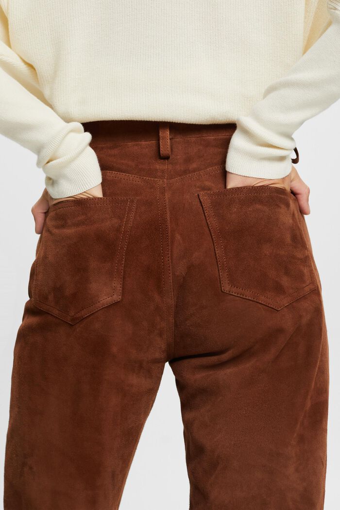 Gerade geschnittene Hose aus Rauleder