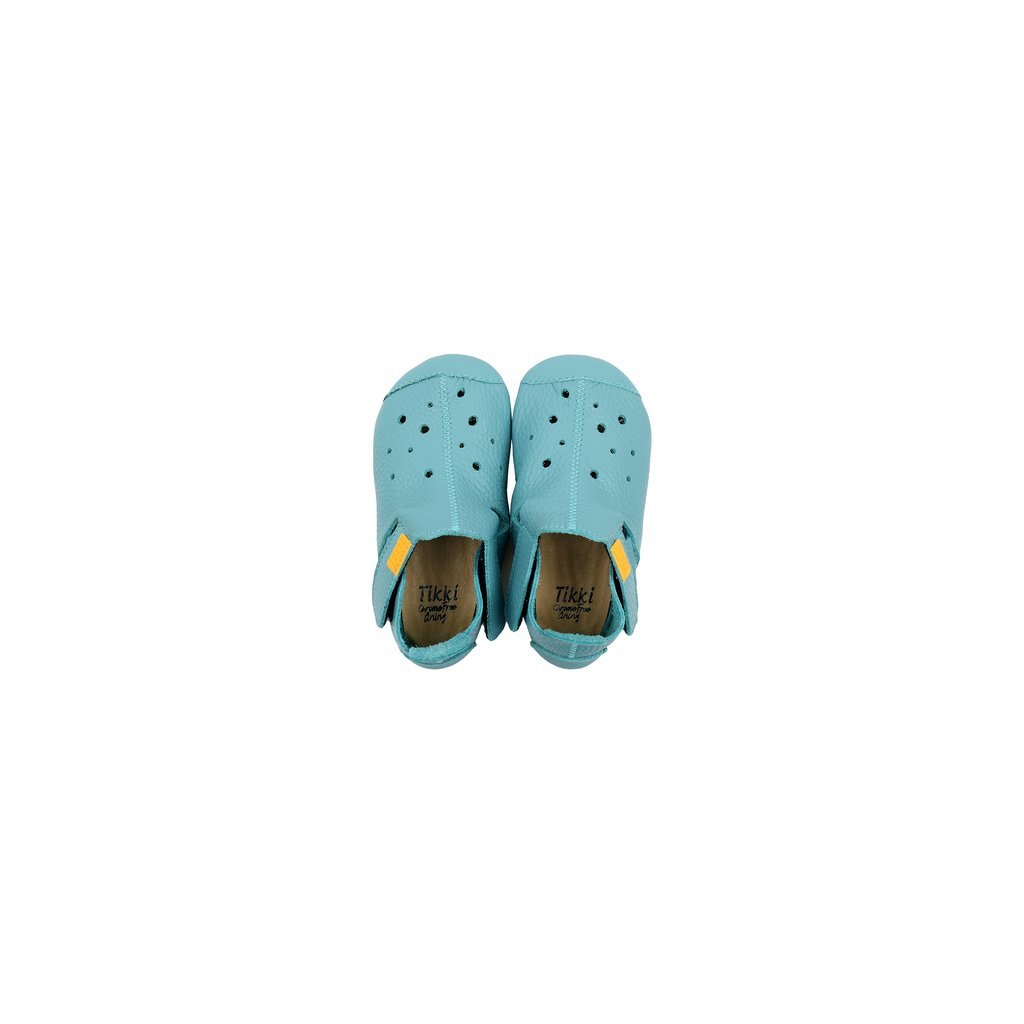 Tikki Ziggy Azure Perforation hellblaue Krabbelschuhe