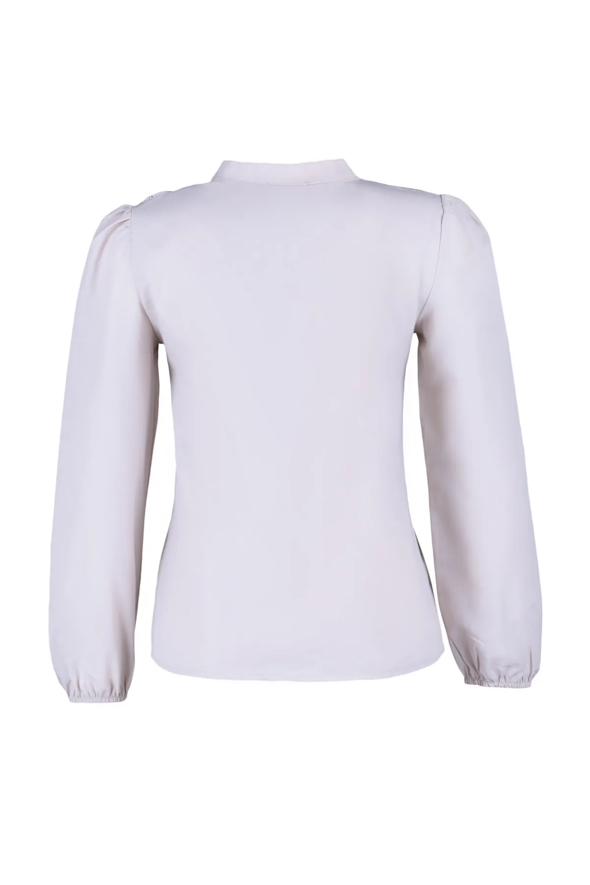 Trendyol Collection  Beiges Hemd aus gewebter Baumwolle mit Spitze TWOSS20GO0044
