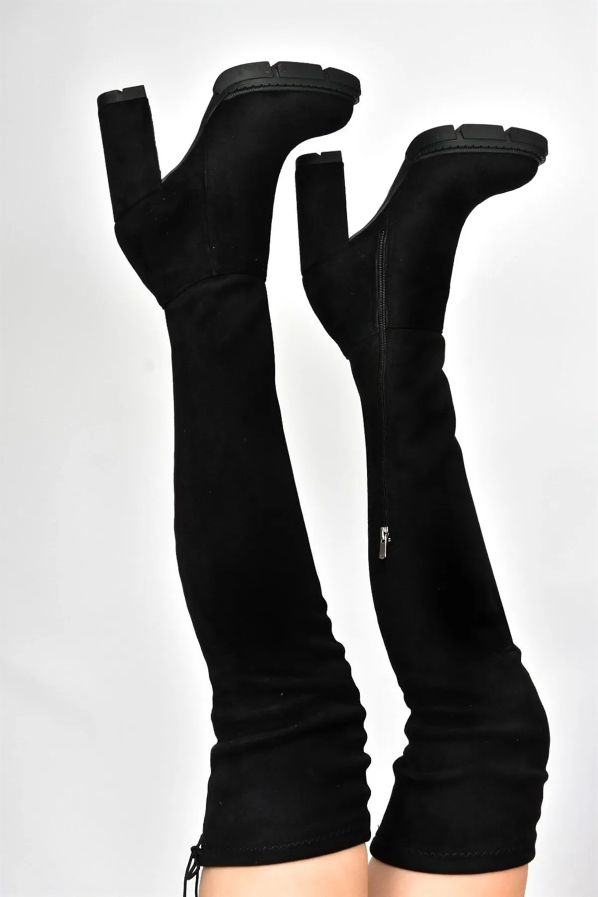 Fox Shoes  Schwarze Wildleder-Stretch-Sockenstiefel mit hohem Absatz L282770002