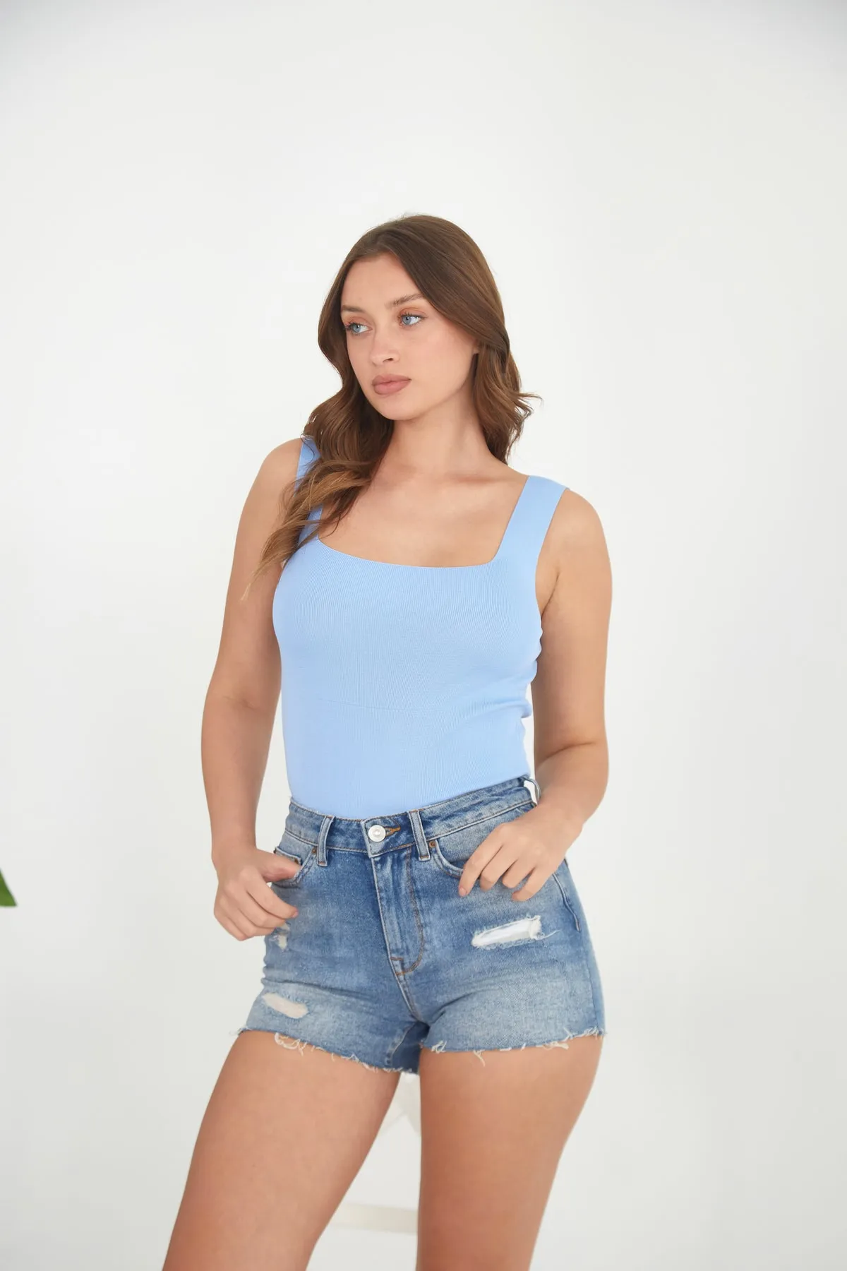 Pearls of Home  Damen-Crop-Top – Blau – tailliertes Crop-Top – 15 verschiedene Farboptionen – dehnbares Strick-Unterhemd für Damen