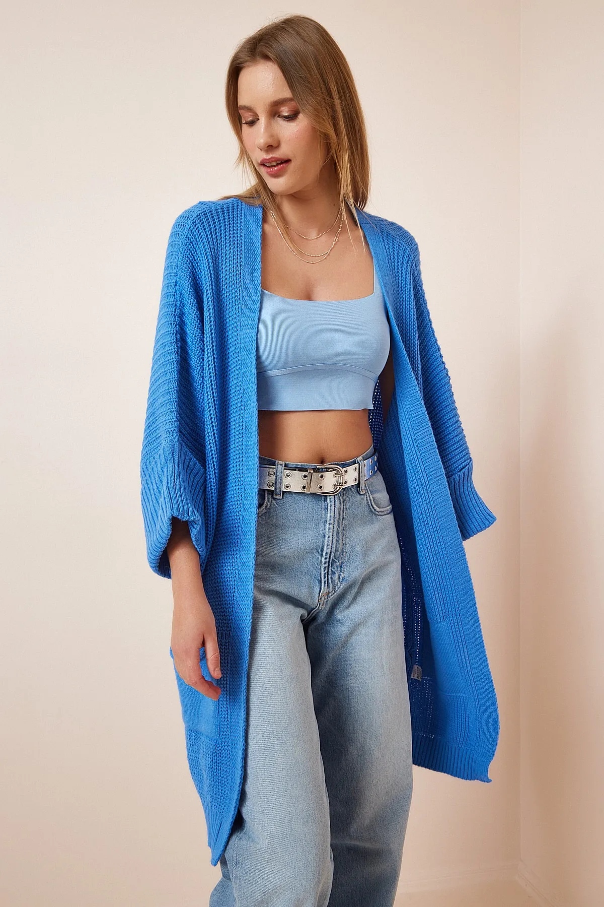Happiness İstanbul  Übergroße Strickjacke mit langen Taschen für Damen in Blau AS00003H