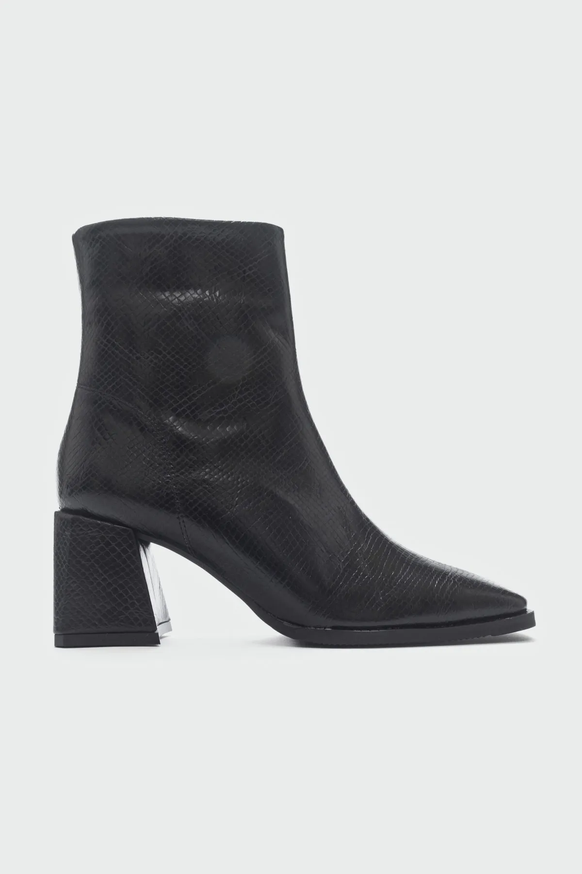 LuviShoes  Loren Schwarz gemusterte Damenstiefel
