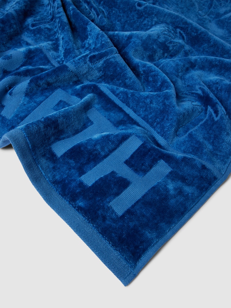 Handtuch mit Allover-Print in marineblau