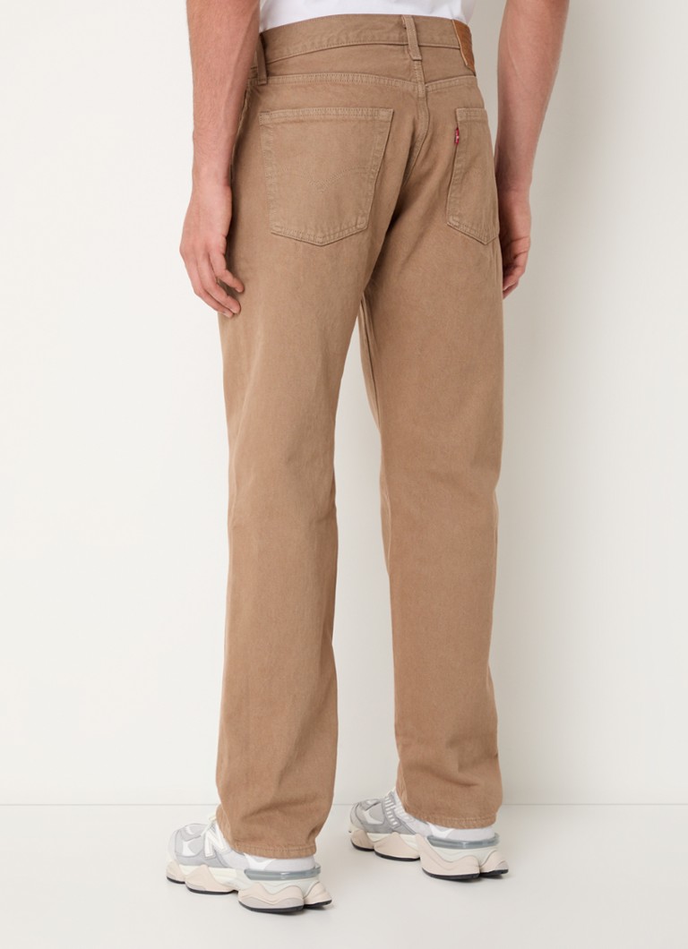 Blugi Levi's 555 cu croială dreaptă și efect spălat