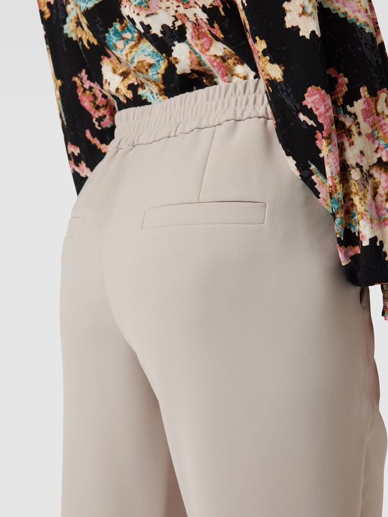 Stoffhose mit Bügelfalten in offwhite
