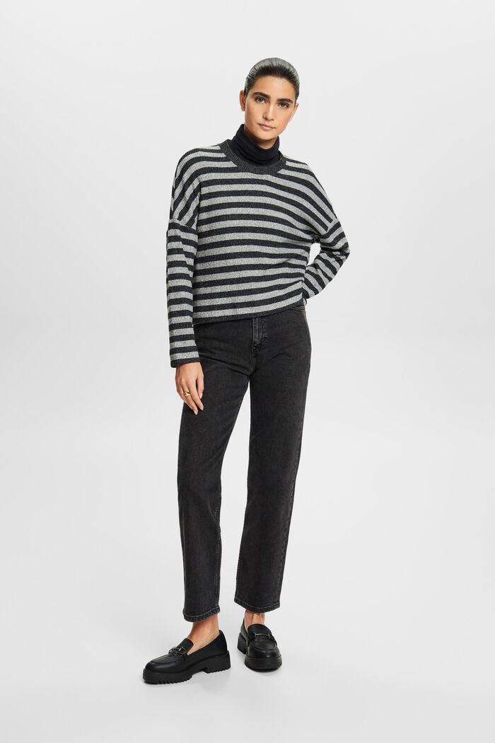 Gestreifter Pullover