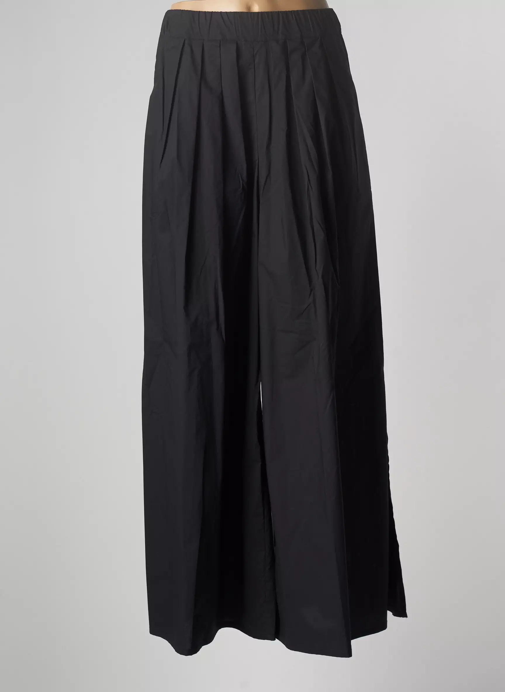 Pier Antonio Gaspari Pantalons Larges Femme couleur noir