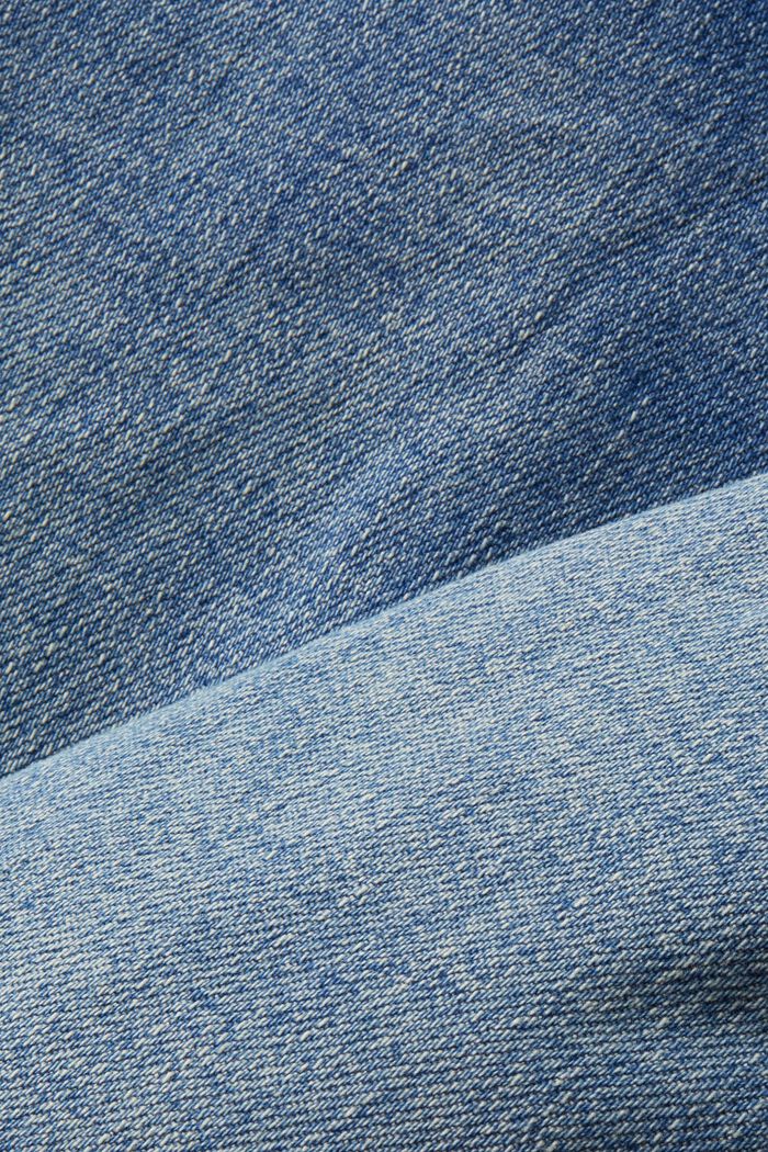 Tiefsitzende Jeans mit ausgestelltem Cropped-Bein