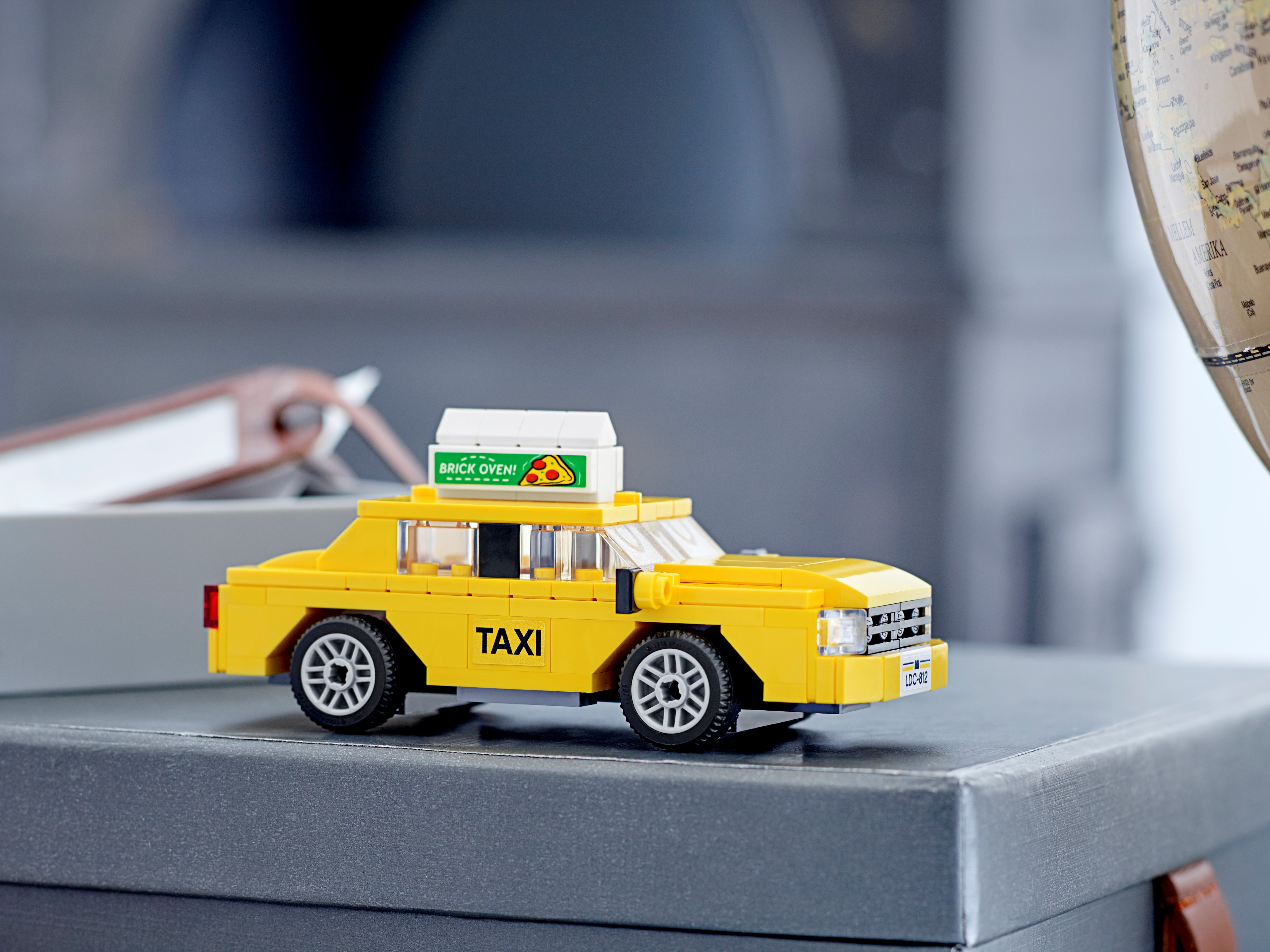 Gelbes Taxi 40468