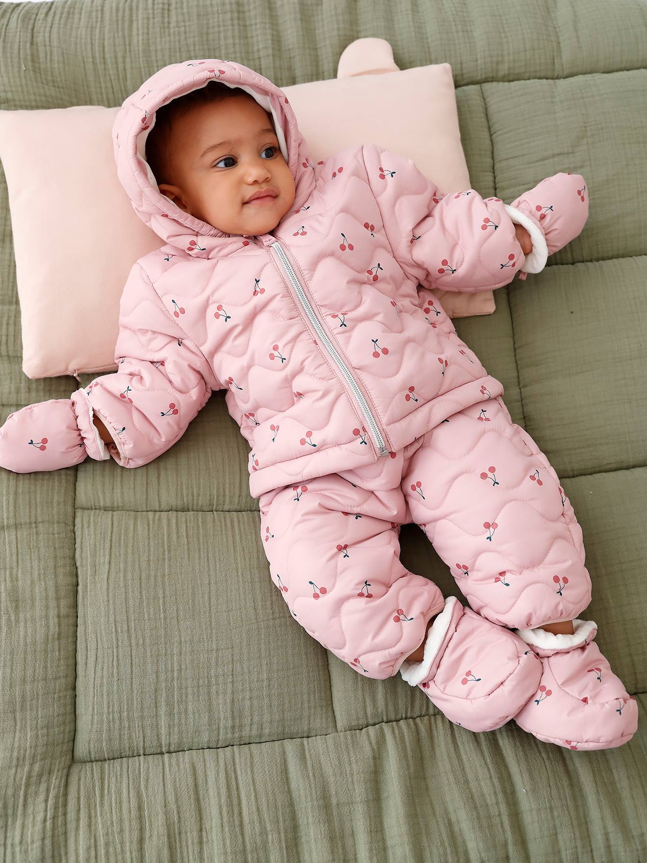 Combi-pilote avec moufles et chaussons bébé 2 en 1 mauve