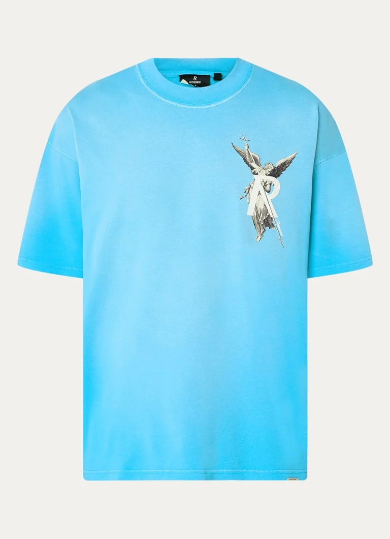 Tricou cu imaginea Arhanghelului, cu logo și imprimeu pe spate.