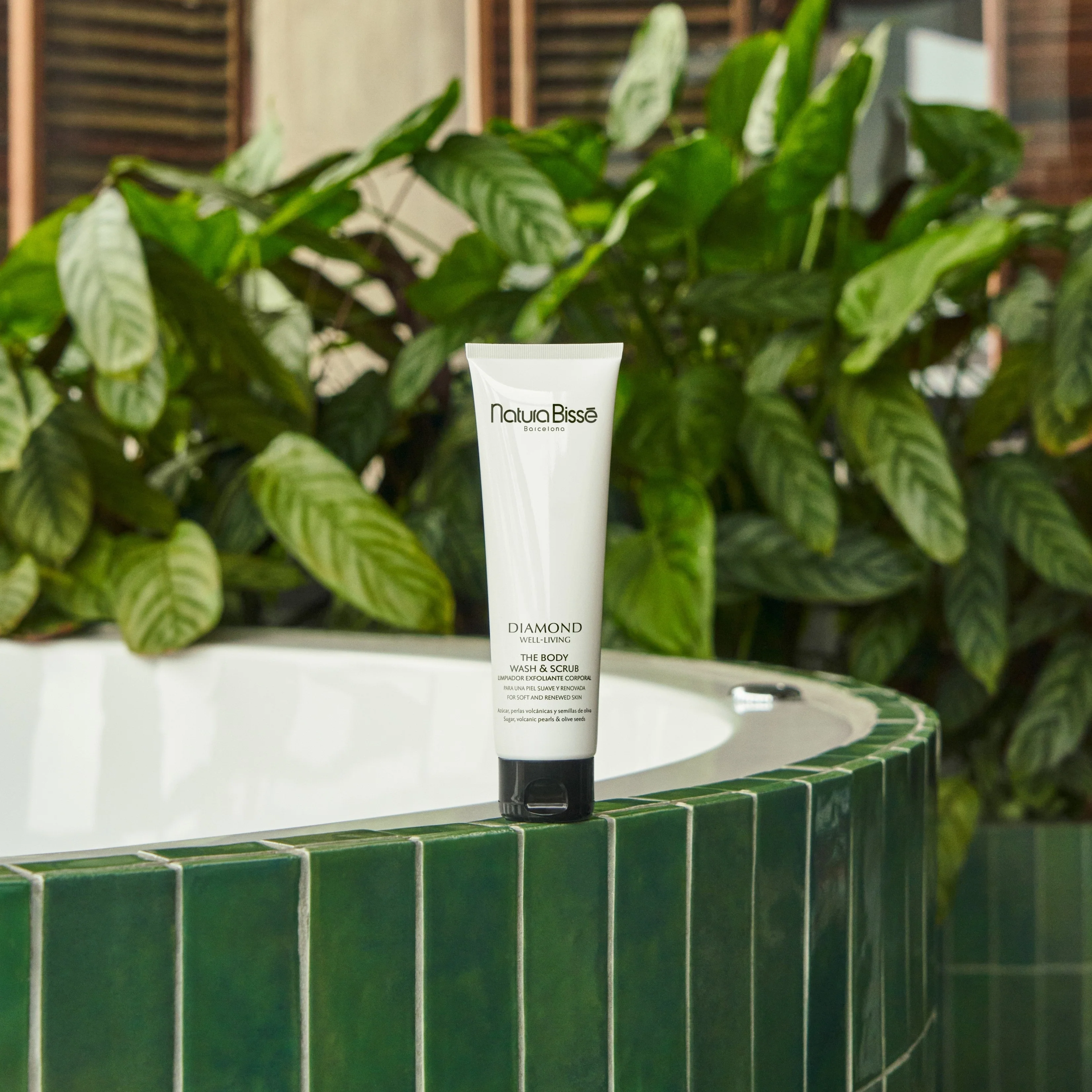 Diamond Well-Living Duschgel & Peeling – Peeling, Bad & Dusche