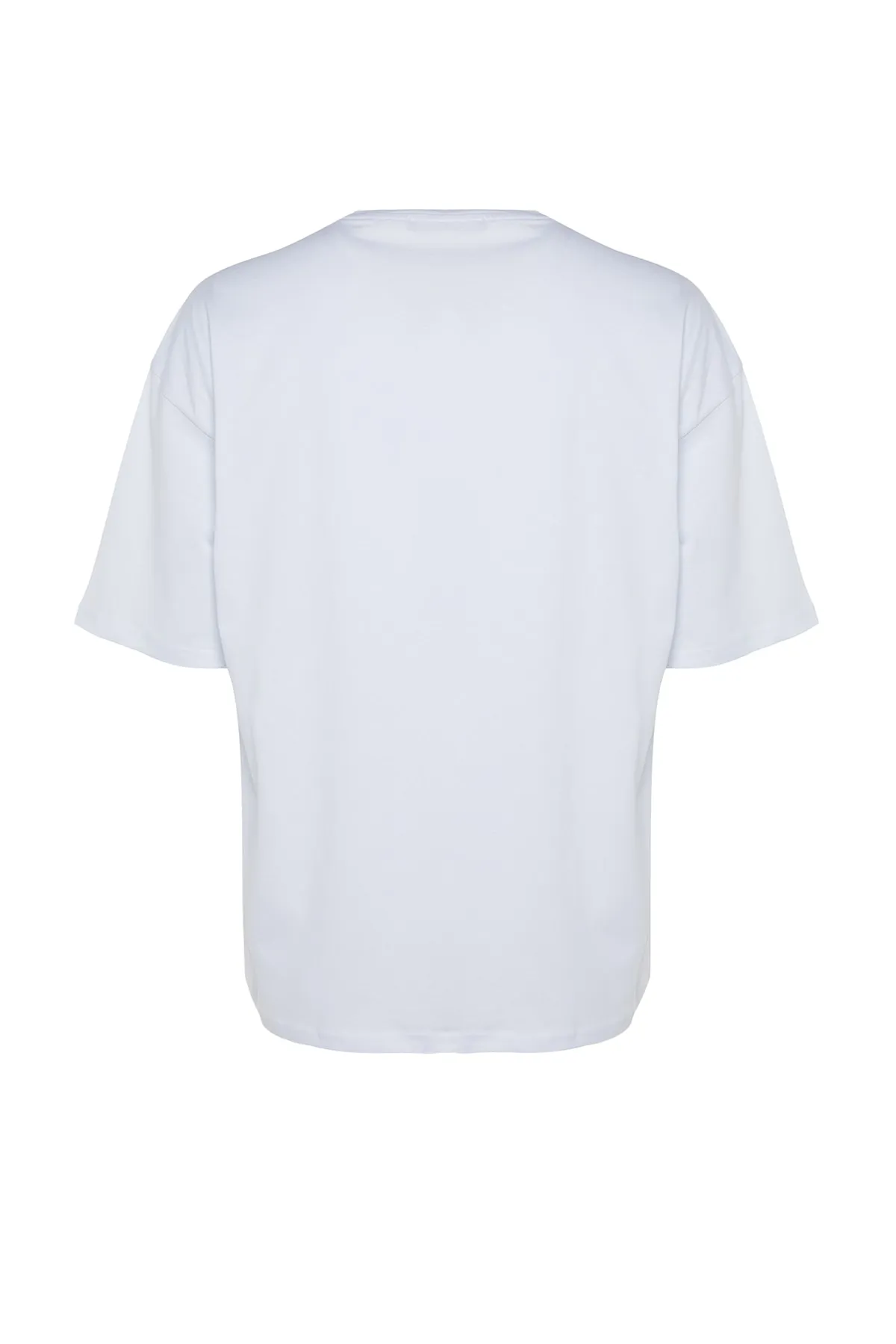 Trendyol Collection  Weißes, übergroßes/weit geschnittenes, kurzärmliges, mit Dinosauriern besticktes T-Shirt aus 100 % Baumwolle TMNSS23TS00243