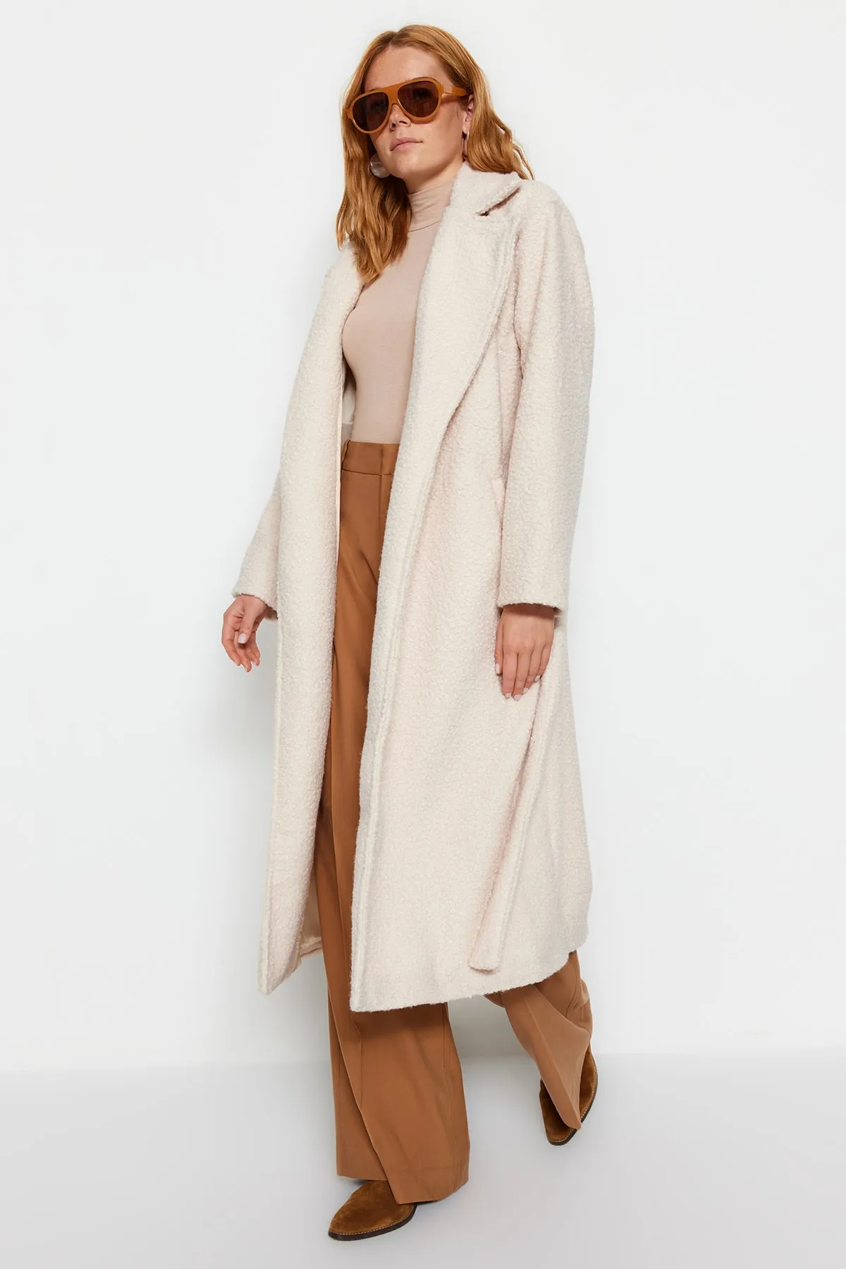 Trendyol Modest  Steinfarbener, gefütterter Sherpa-Mantel TCTAW24AB00002